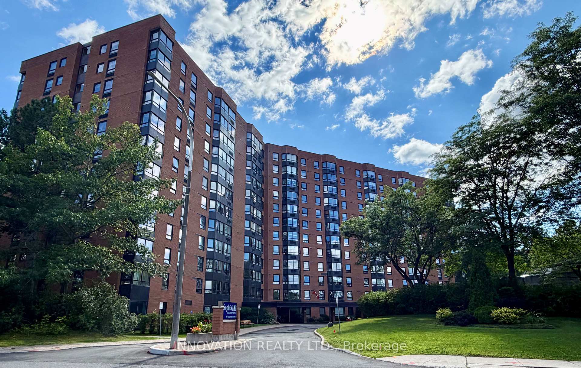Photo 2 of Unit 807, 80 Sandcastle Drive, Ottawa, Leslie Park — HOMEH