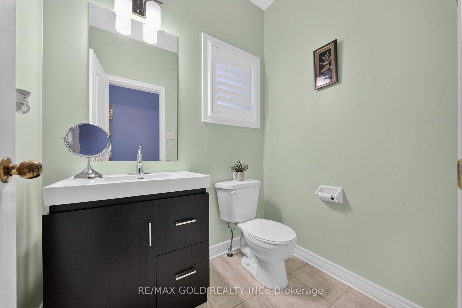 Photo 5 of 104 Everingham Circle, Brampton, Sandringham-Wellington — HOMEH