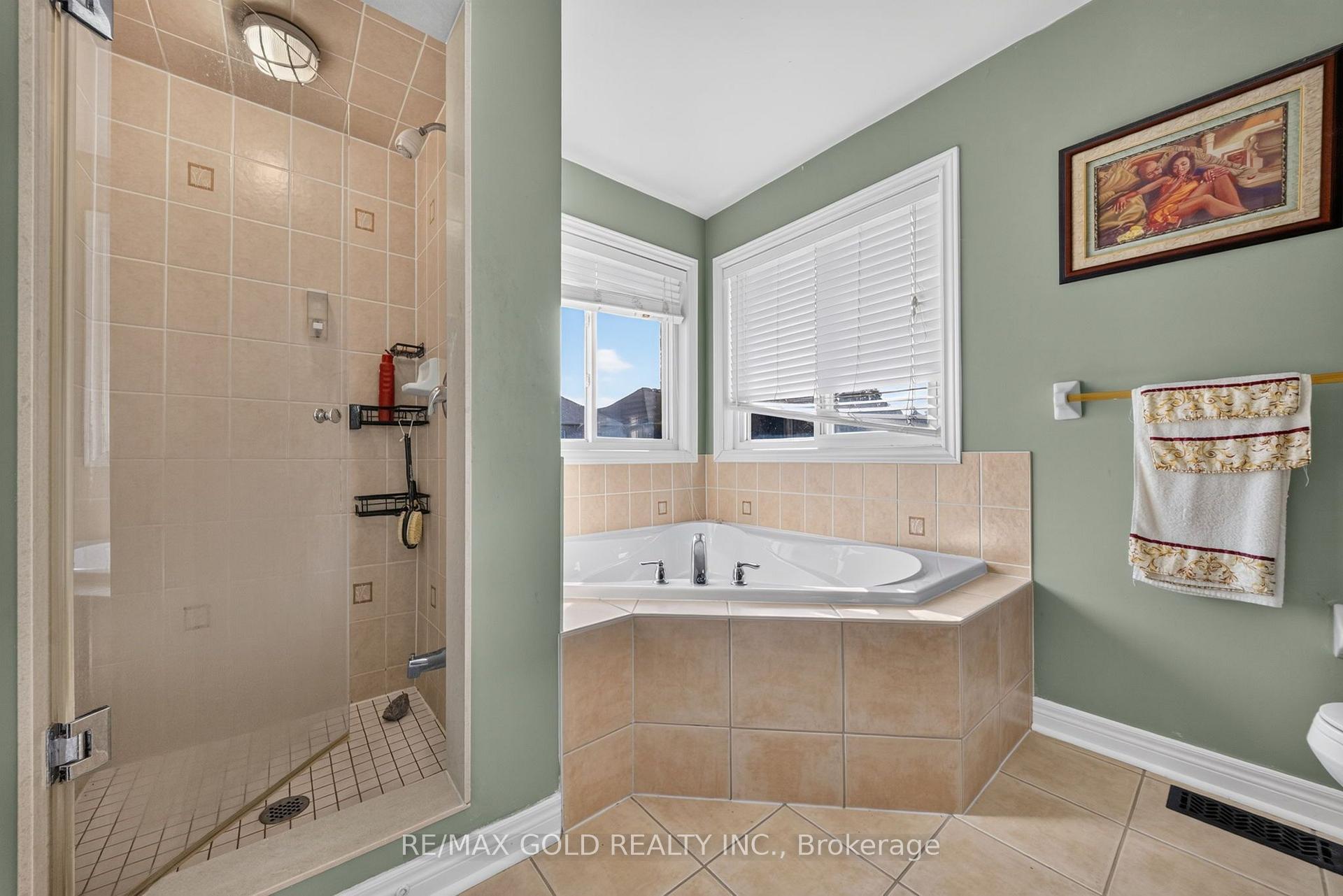 Photo 26 of 104 Everingham Circle, Brampton, Sandringham-Wellington — HOMEH