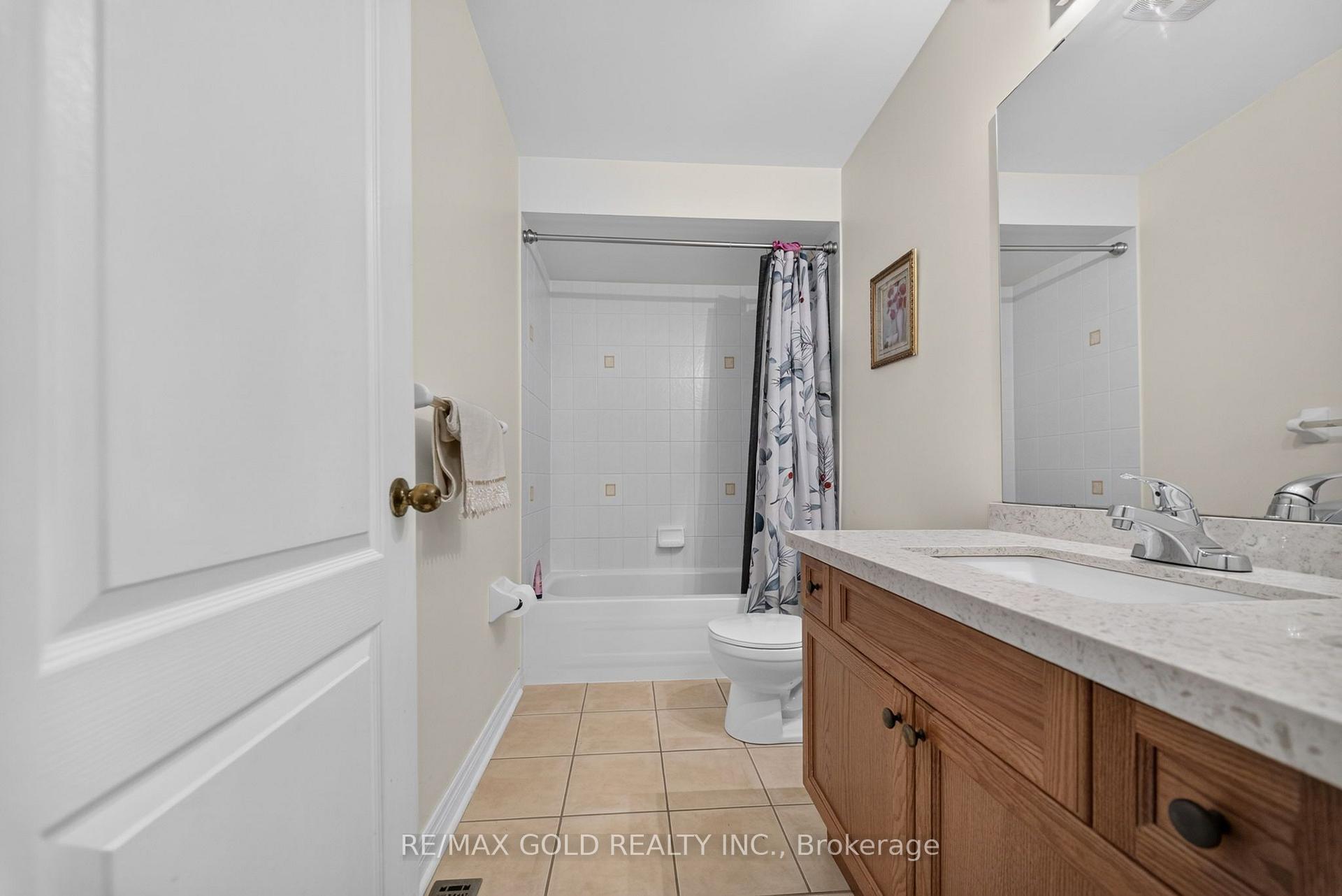 Photo 29 of 104 Everingham Circle, Brampton, Sandringham-Wellington — HOMEH
