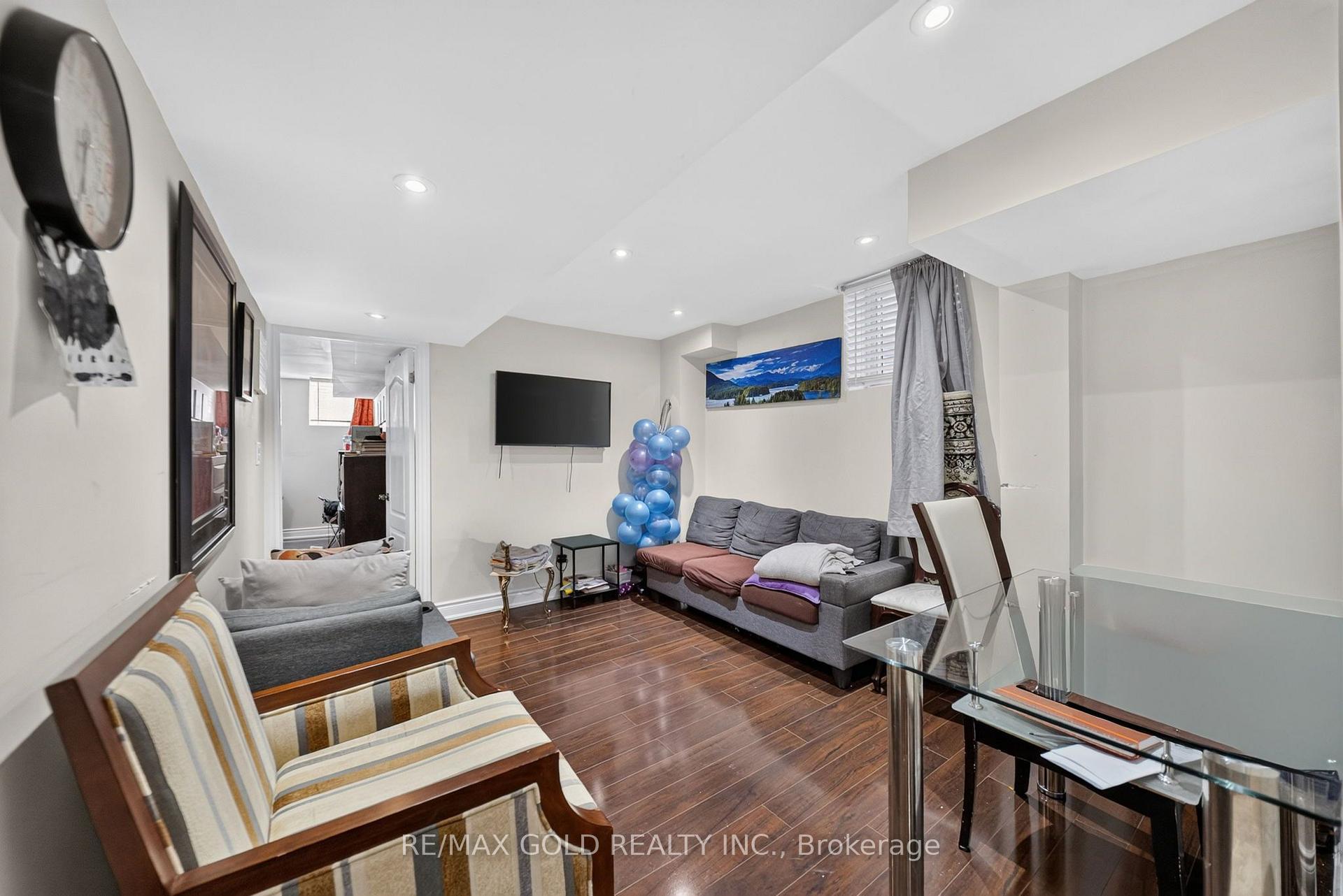 Photo 33 of 104 Everingham Circle, Brampton, Sandringham-Wellington — HOMEH