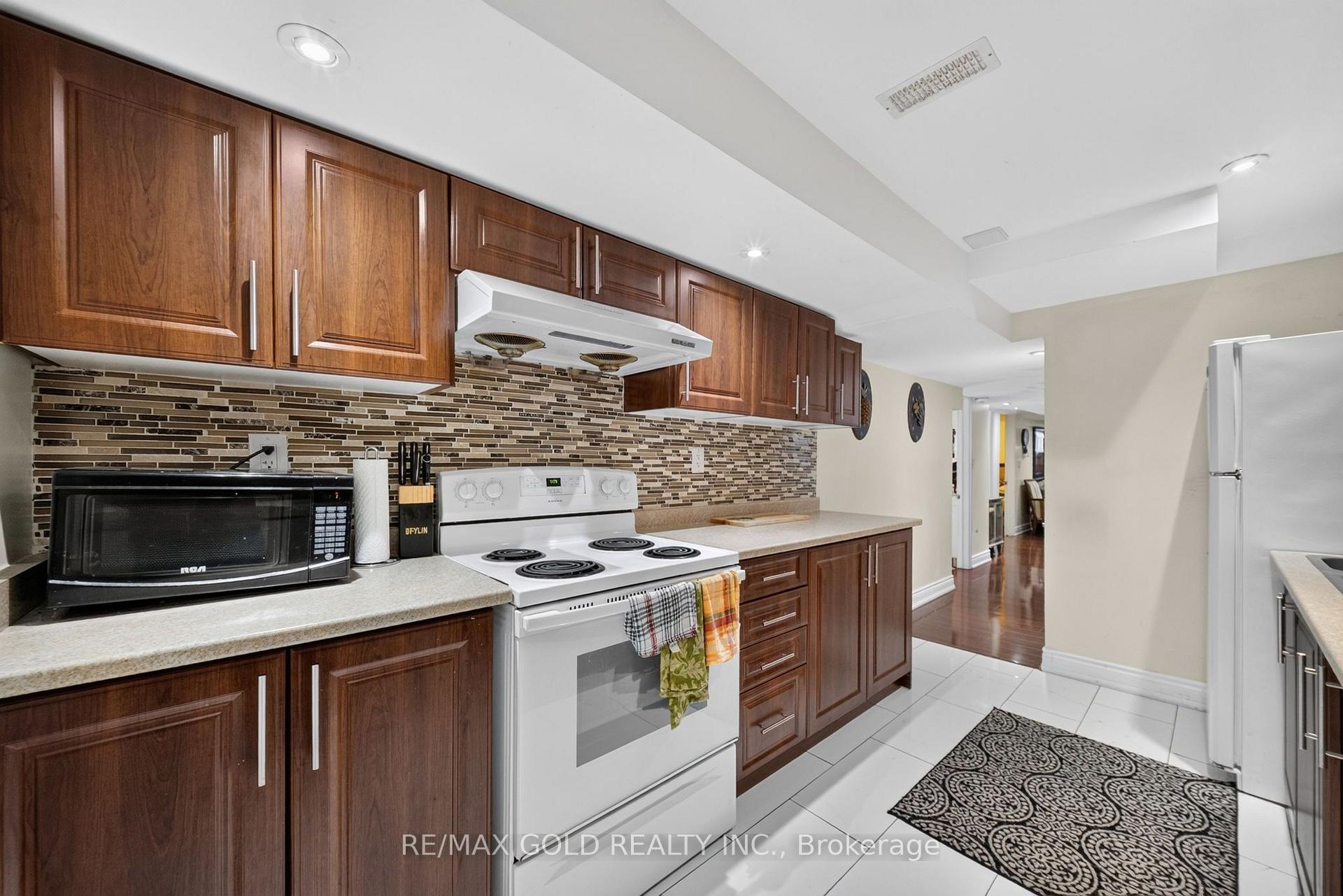 Photo 35 of 104 Everingham Circle, Brampton, Sandringham-Wellington — HOMEH