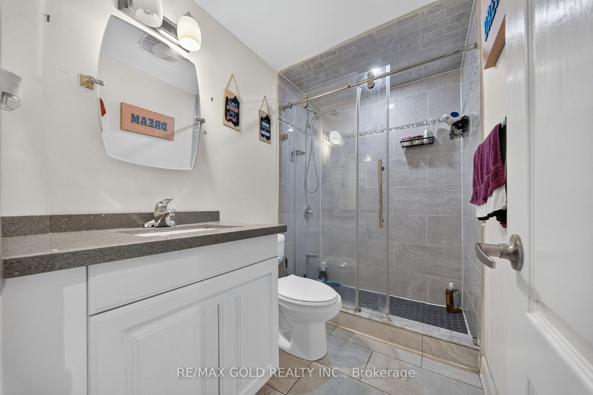 Photo 38 of 104 Everingham Circle, Brampton, Sandringham-Wellington — HOMEH