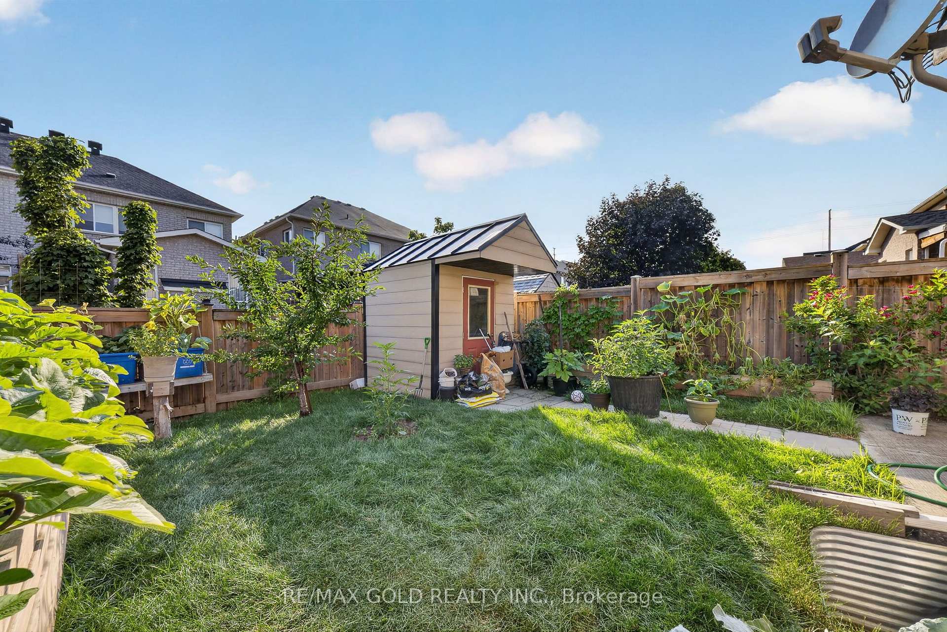 Photo 44 of 104 Everingham Circle, Brampton, Sandringham-Wellington — HOMEH