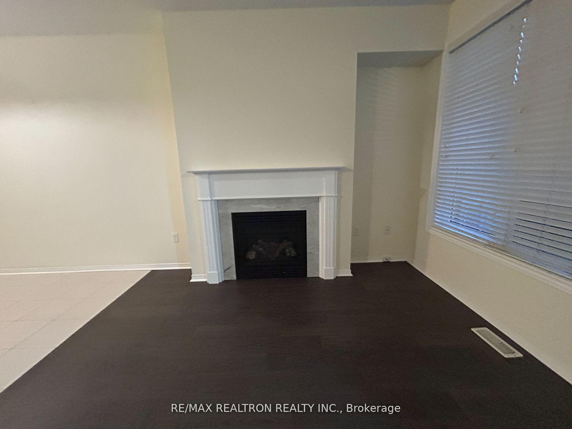 Photo 5 of 10284 Woodbine Avenue, Markham, Cathedraltown — HOMEH