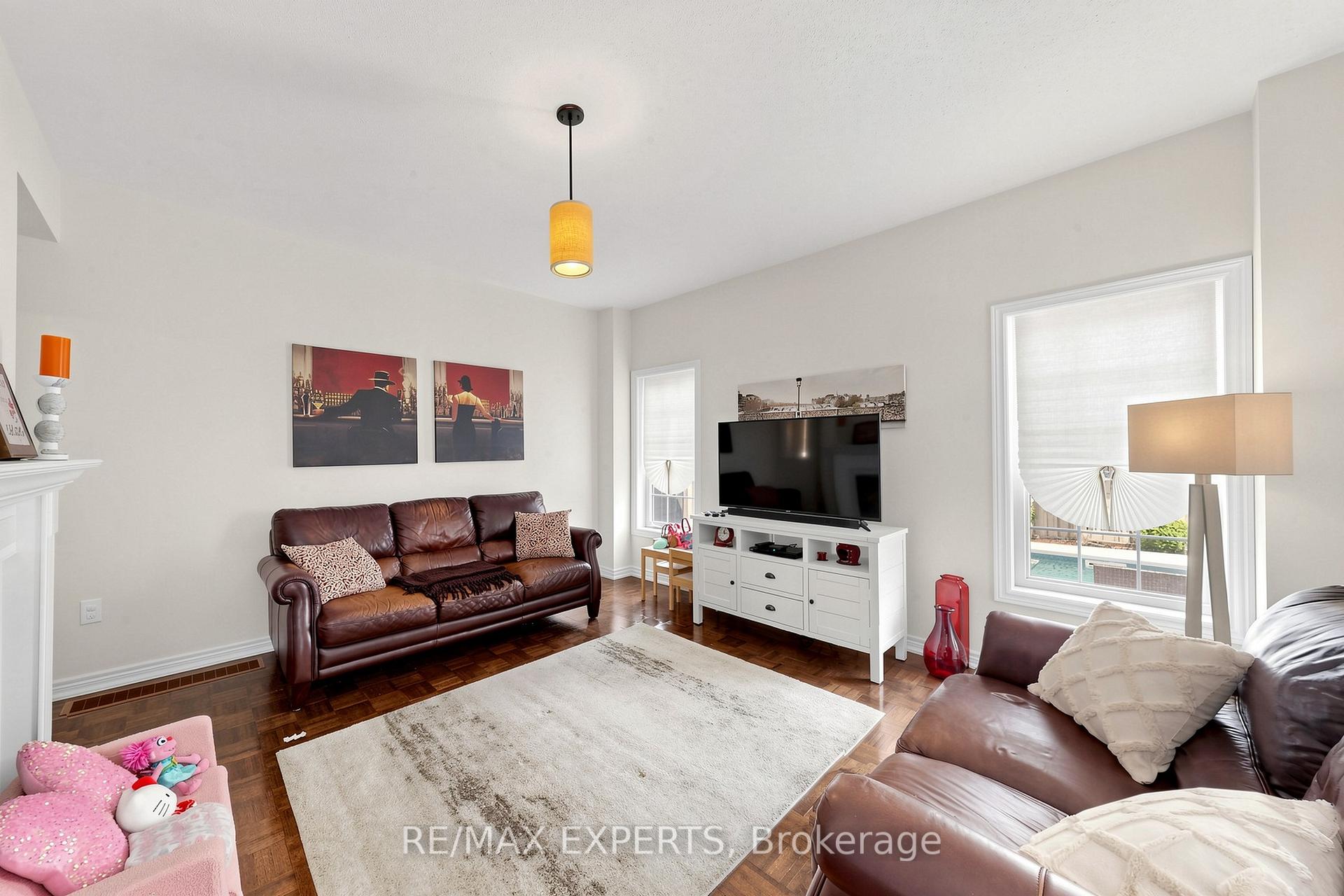 Photo 4 of 113 Boticelli Way, Vaughan, Vellore Village — HOMEH