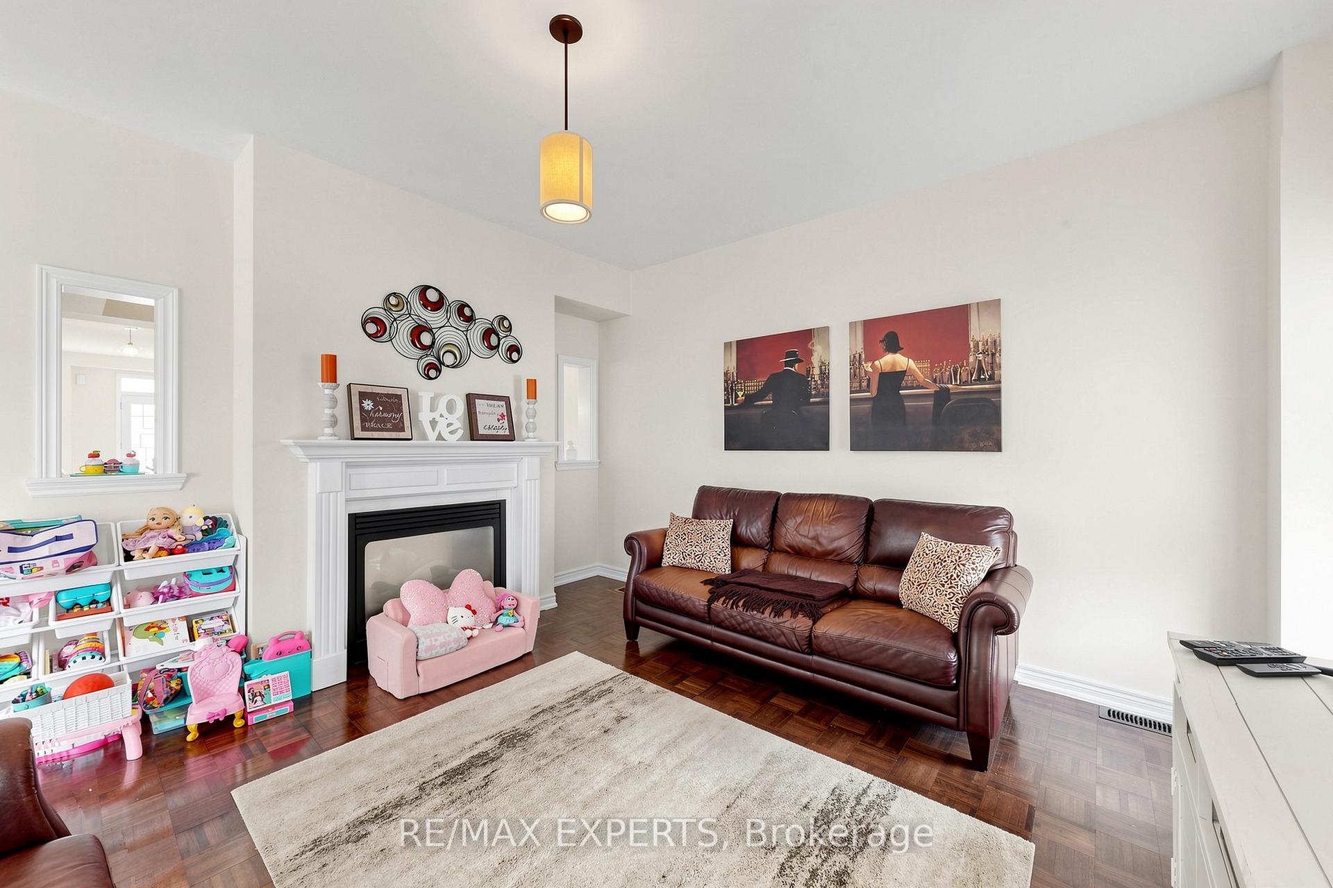 Photo 6 of 113 Boticelli Way, Vaughan, Vellore Village — HOMEH