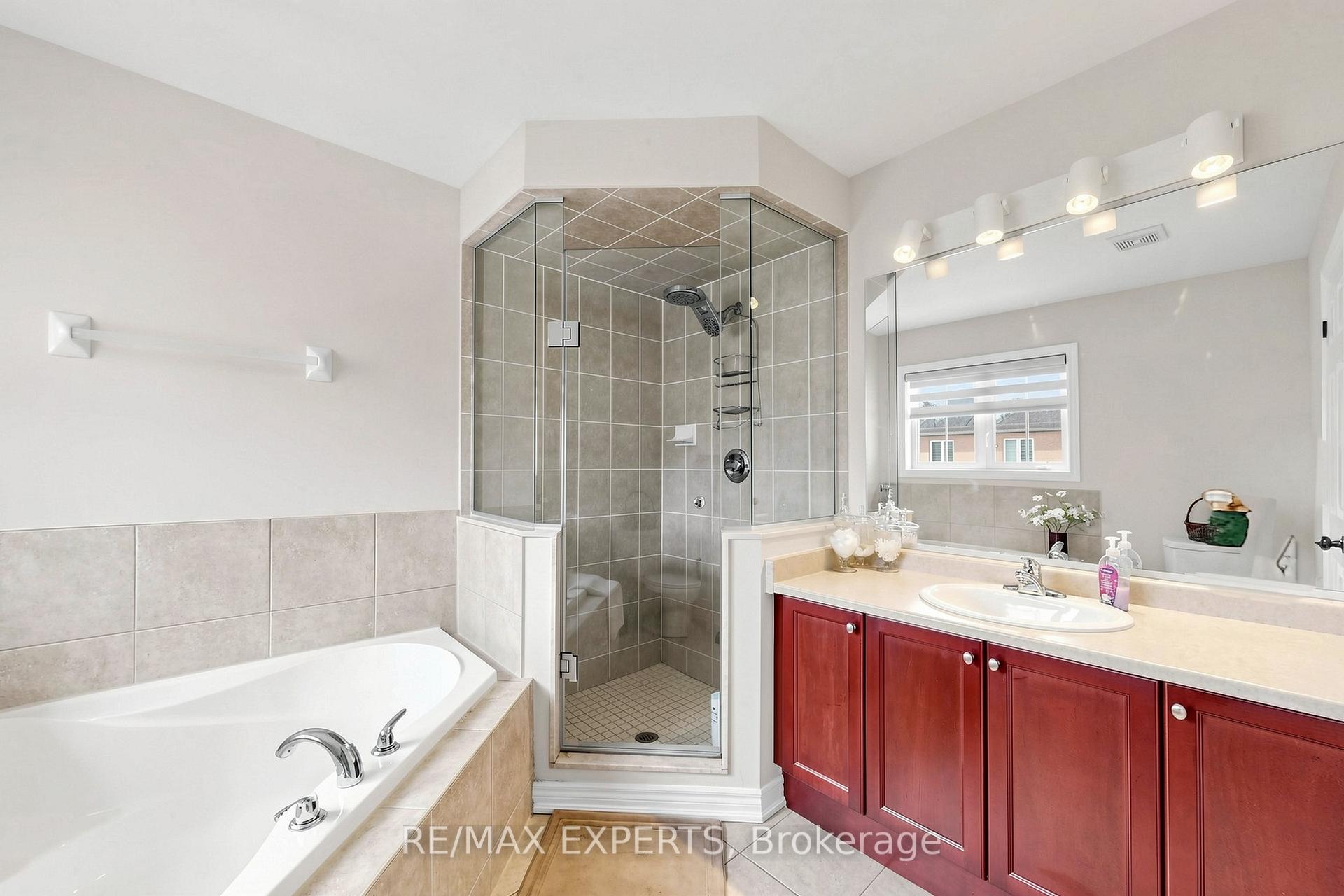 Photo 31 of 113 Boticelli Way, Vaughan, Vellore Village — HOMEH