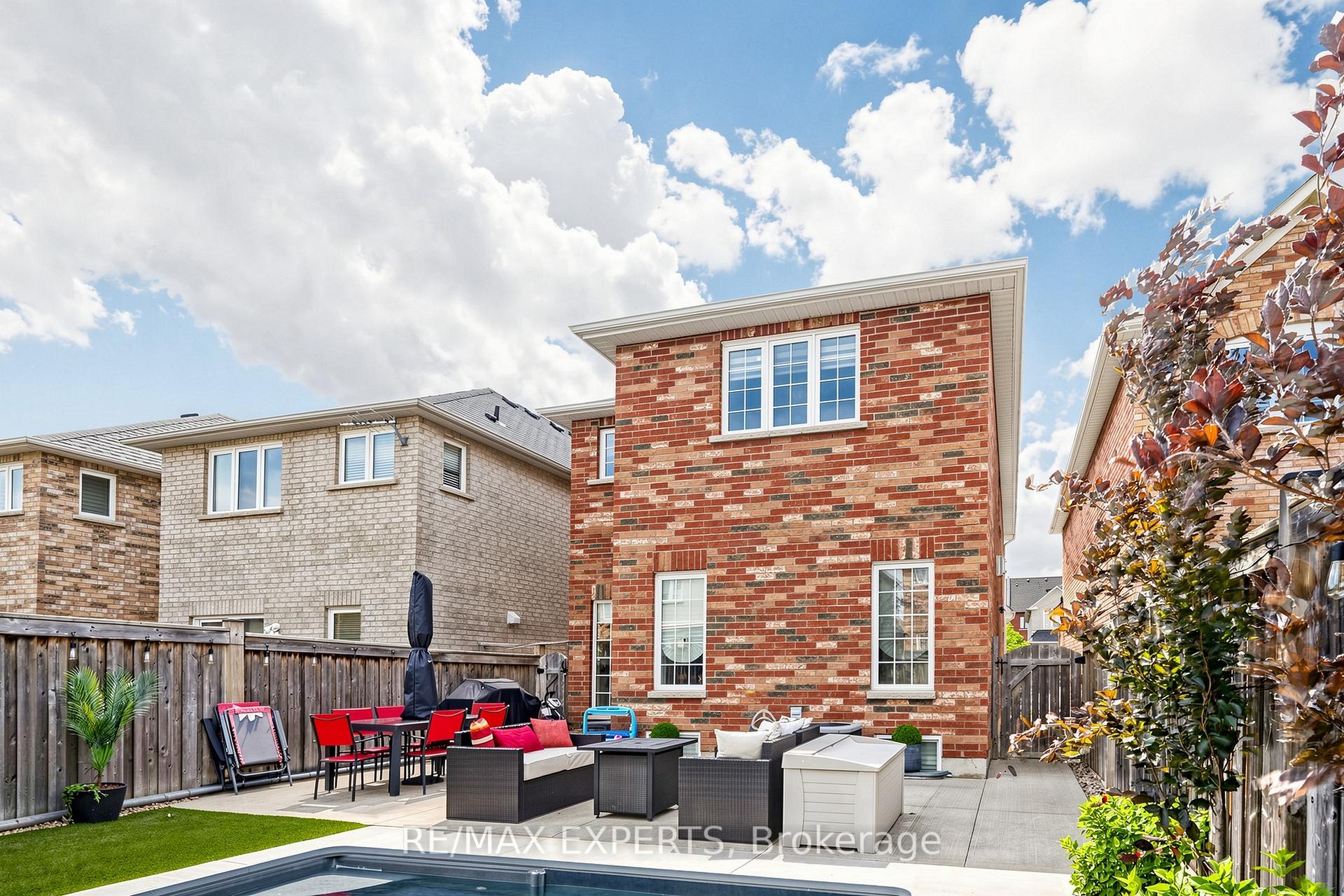 Photo 43 of 113 Boticelli Way, Vaughan, Vellore Village — HOMEH