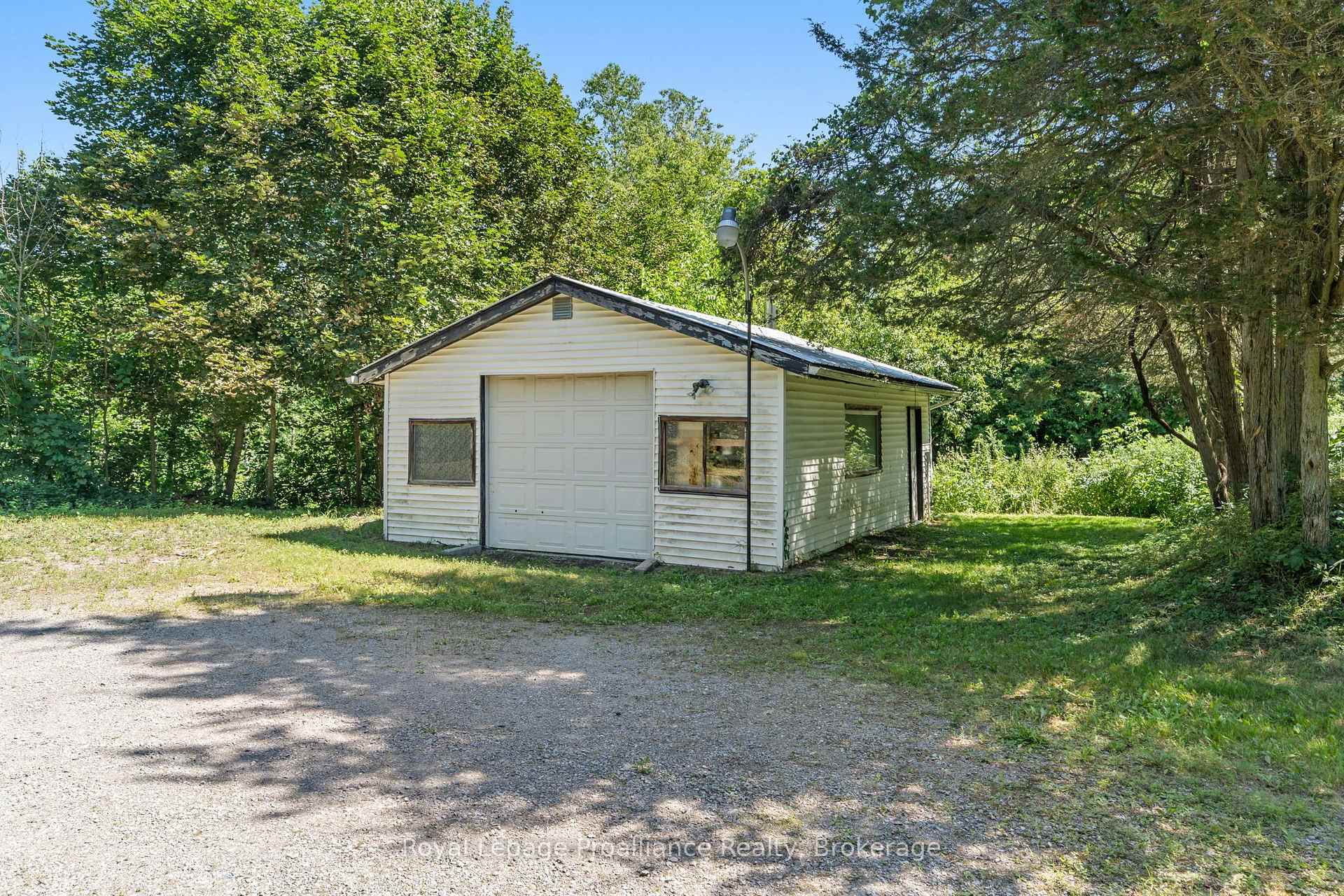Photo 5 of 211 Alexander Road, Brighton, Rural Brighton — HOMEH