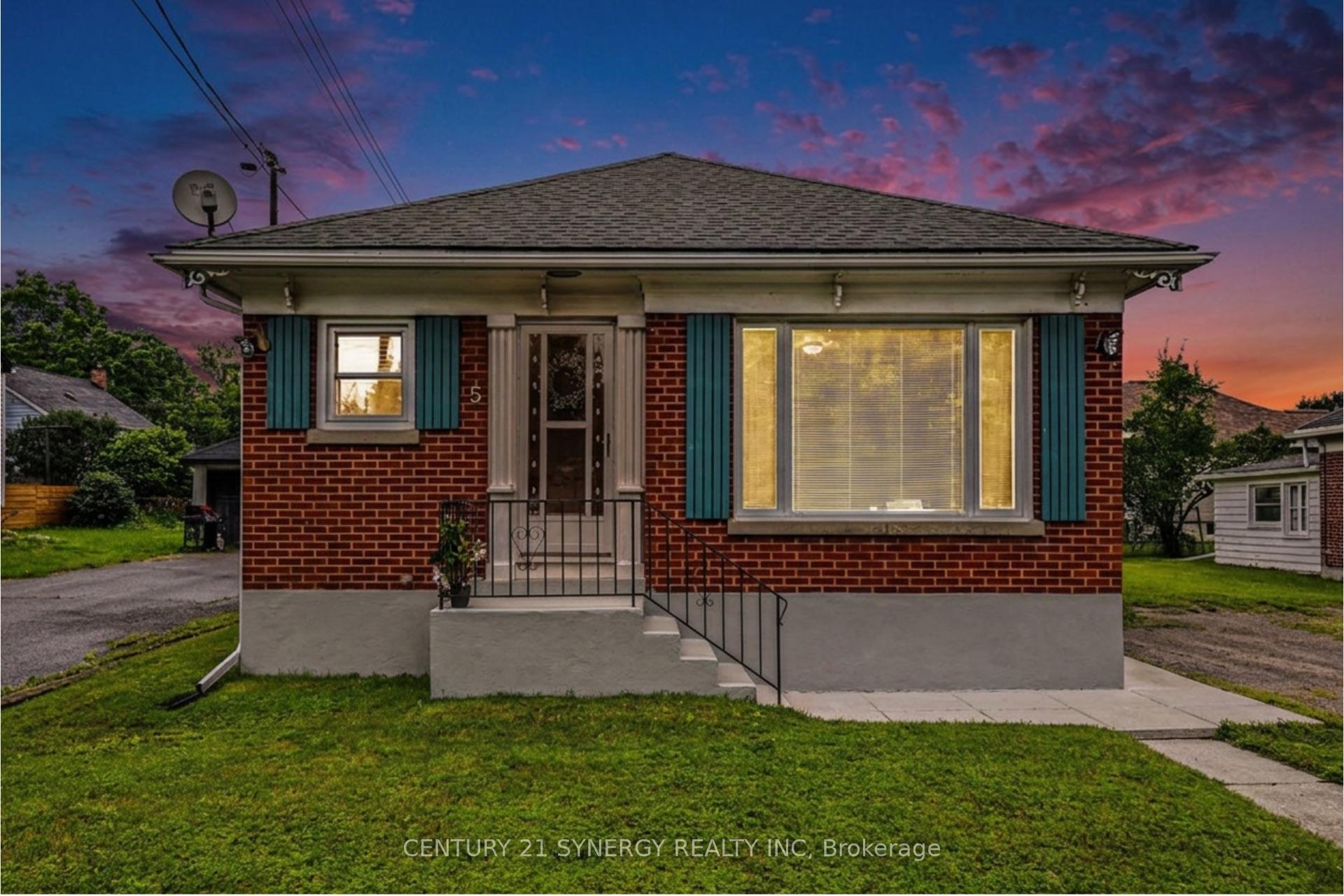 Photo 1 of 5 Queen Street, Smiths Falls, Smiths Falls — HOMEH