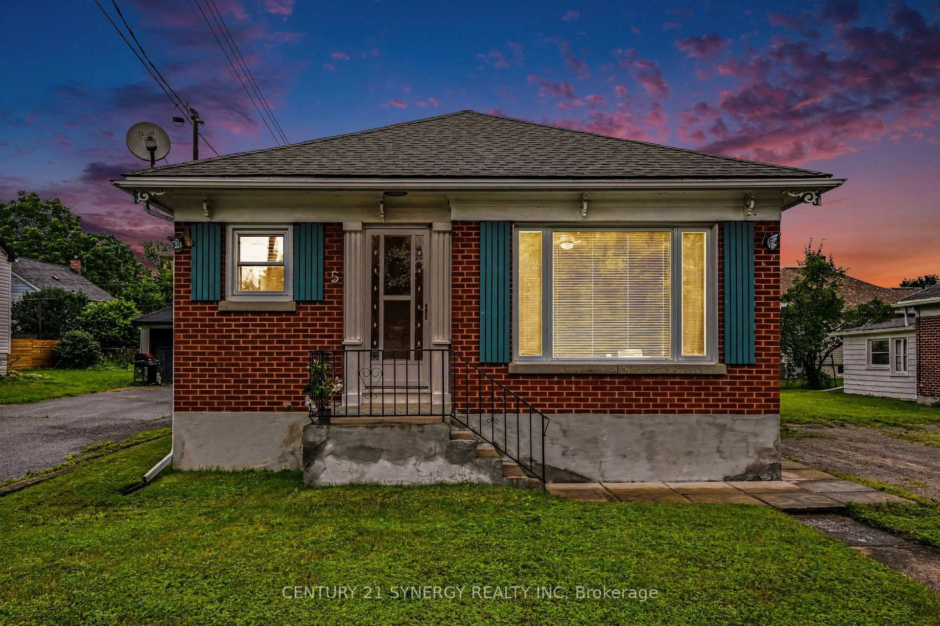 Photo 48 of 5 Queen Street, Smiths Falls, Smiths Falls — HOMEH