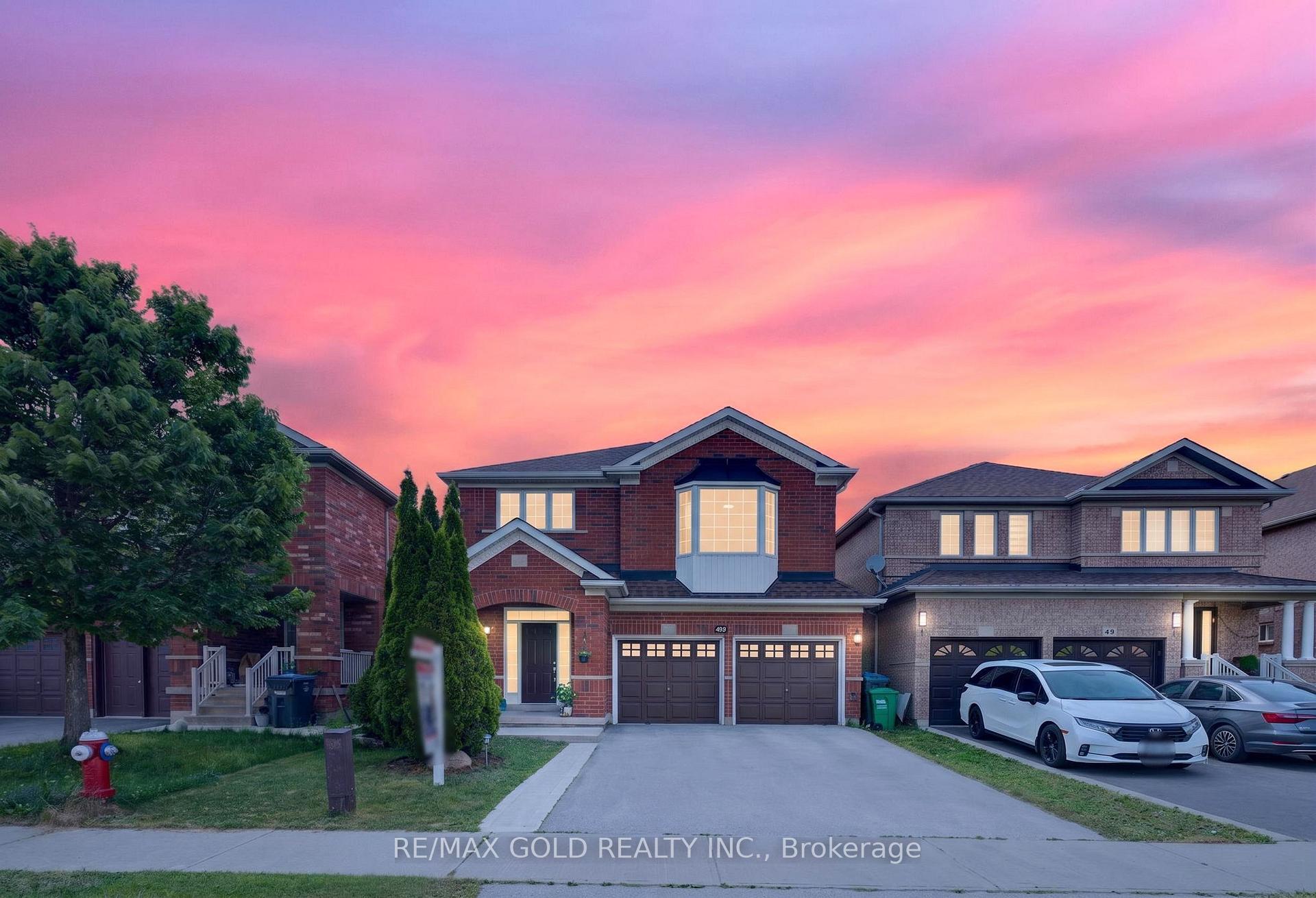Photo 1 of 40 Dunure Crescent, Brampton, Fletcher's Meadow — HOMEH