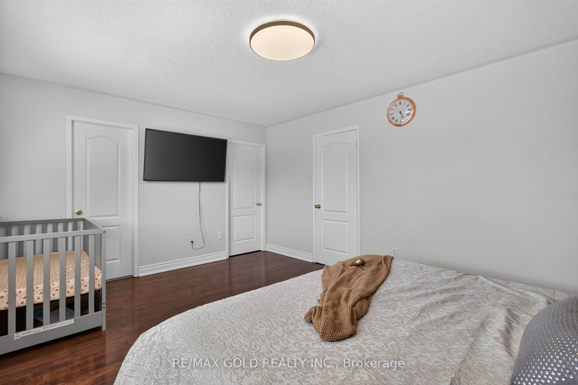 Photo 26 of 40 Dunure Crescent, Brampton, Fletcher's Meadow — HOMEH