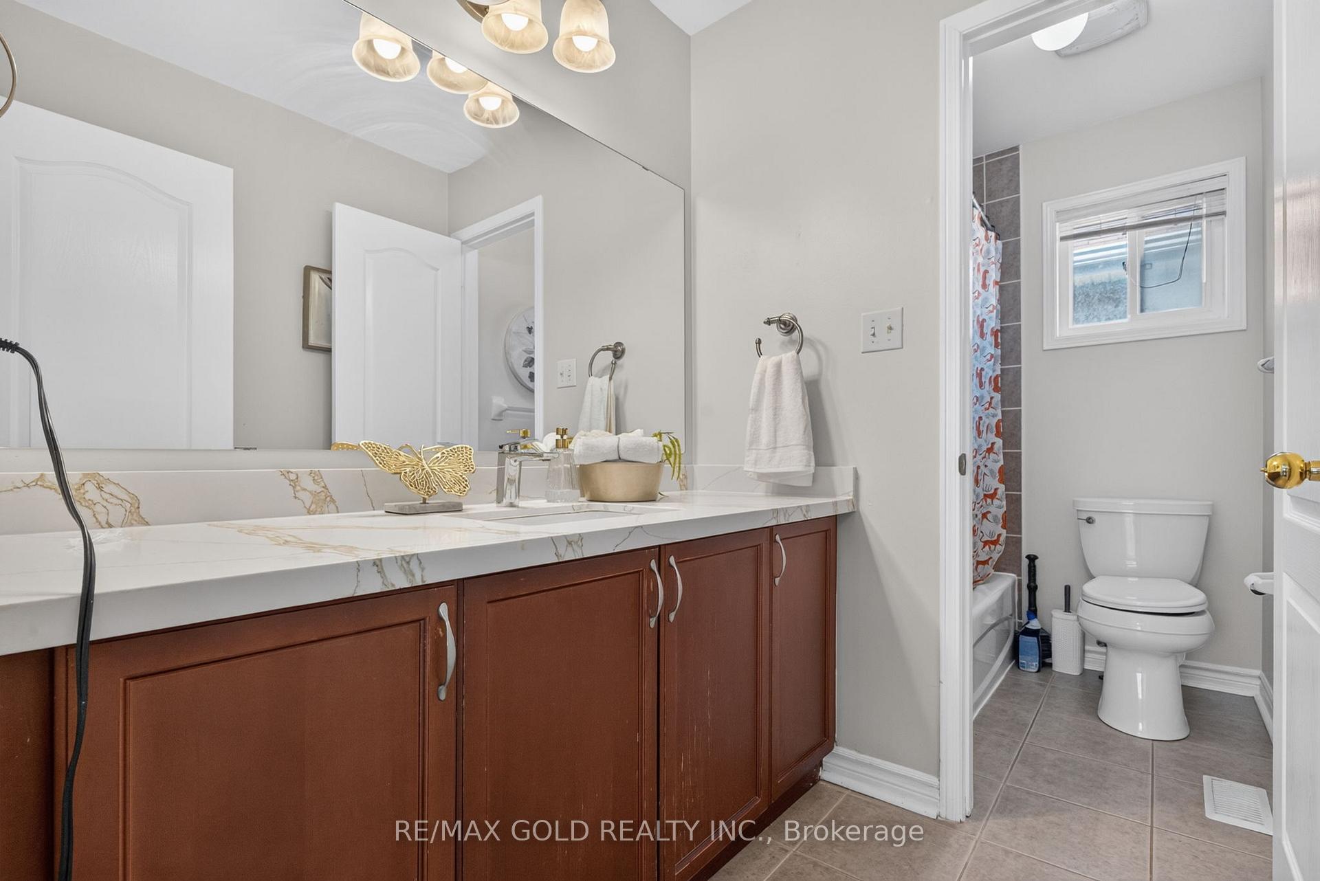 Photo 30 of 40 Dunure Crescent, Brampton, Fletcher's Meadow — HOMEH