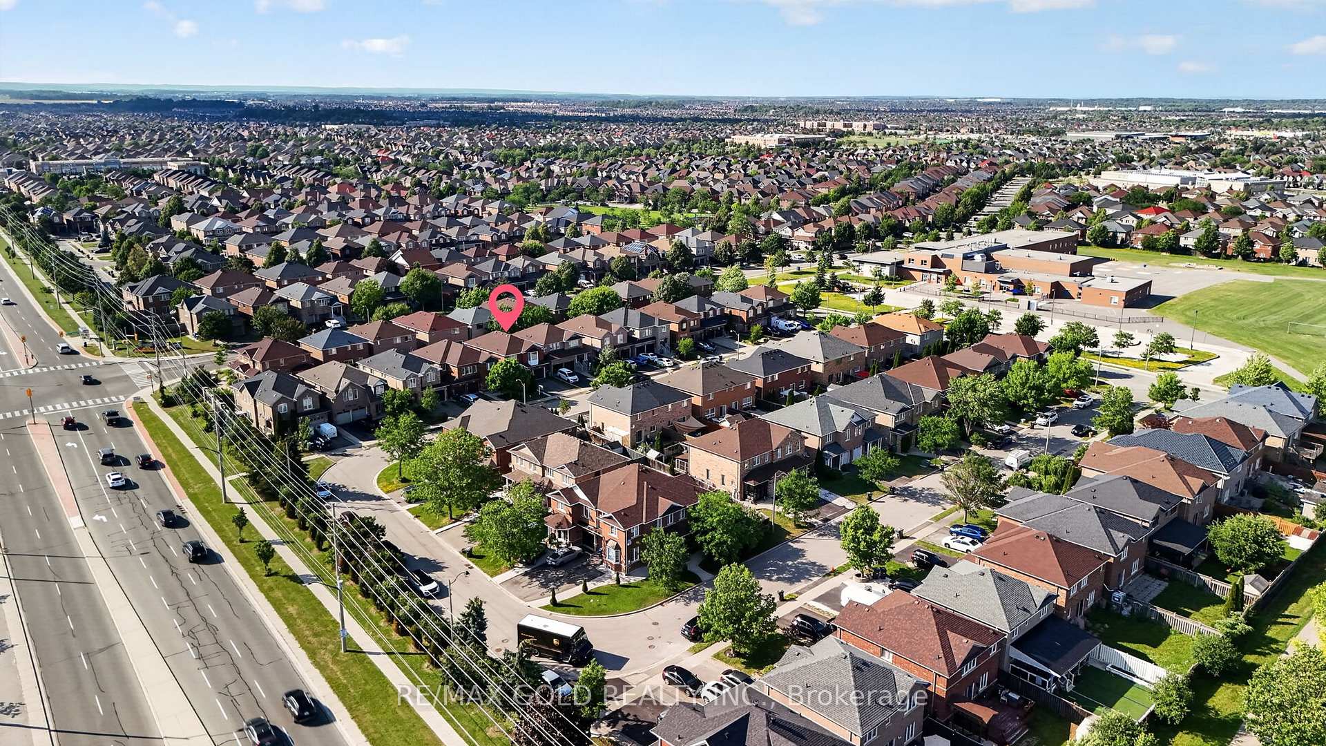 Photo 47 of 40 Dunure Crescent, Brampton, Fletcher's Meadow — HOMEH