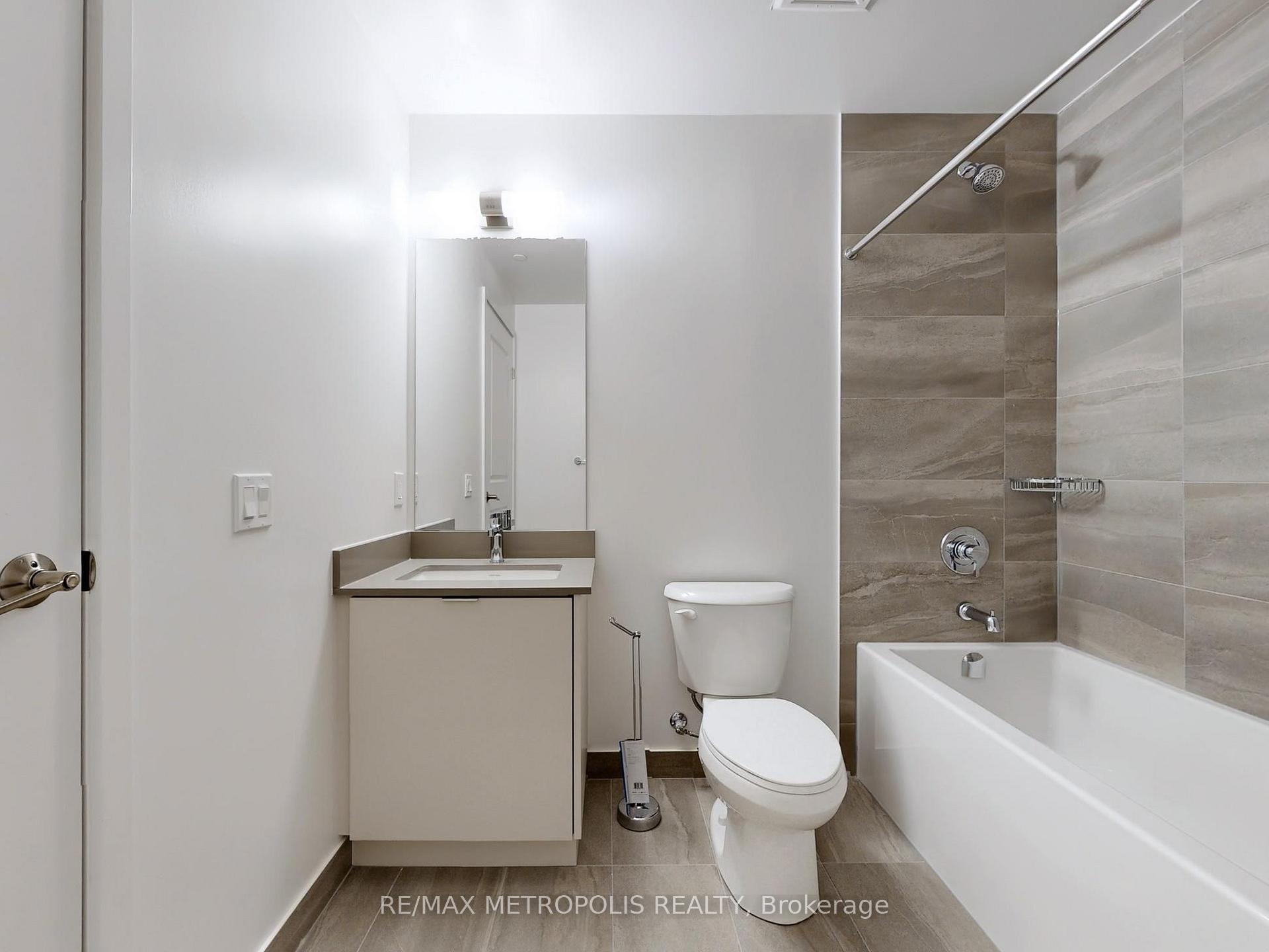 Photo 12 of Unit 1602, 204 Burnhamthorpe Road E, Mississauga, Mississauga Valleys — HOMEH