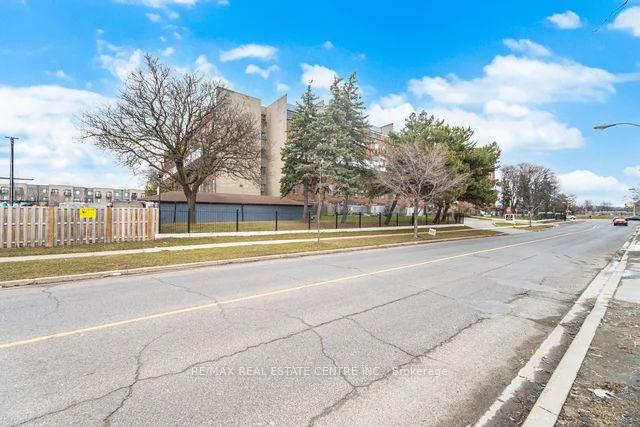 Photo 3 of Unit 255, 10 Eddystone Avenue, North York, Glenfield-Jane Heights — HOMEH