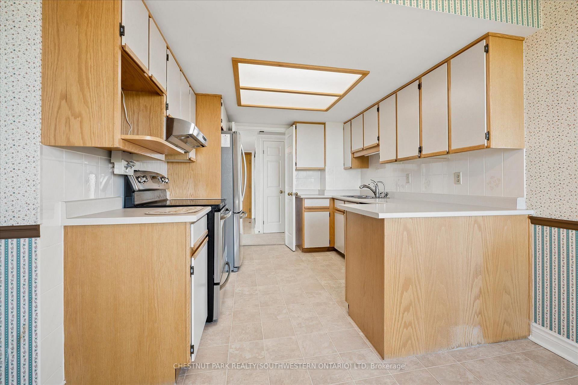 Photo 16 of Unit 1101, 4 Willow Street, Waterloo, Uptown Waterloo — HOMEH