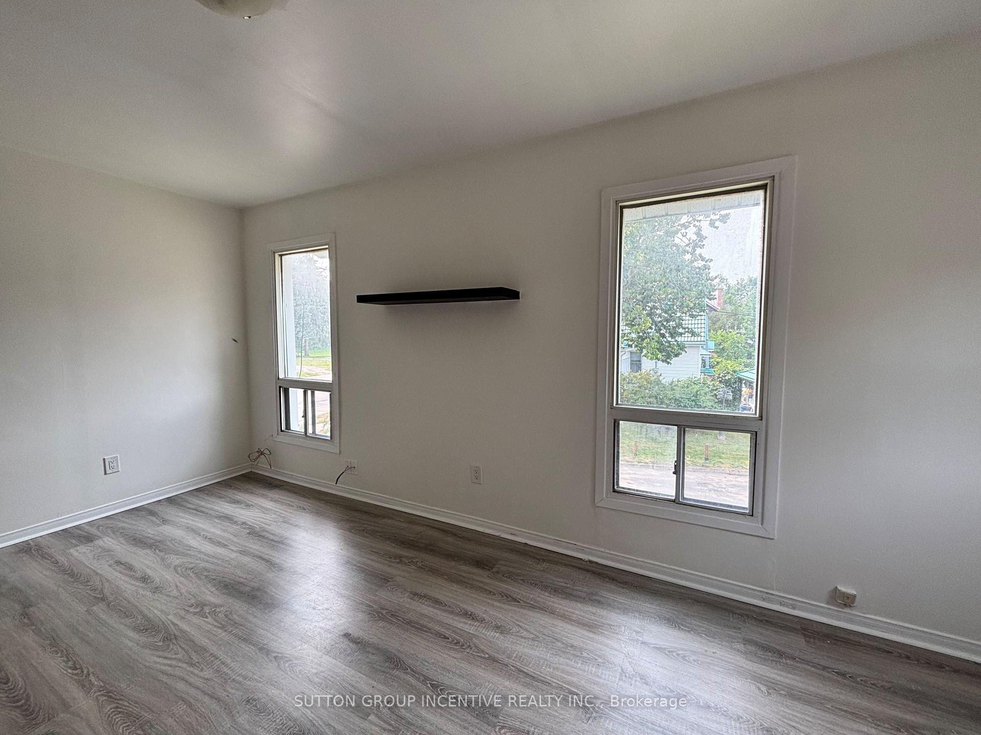 Photo 11 of 46 Tiffin Street, Barrie, Allandale Centre — HOMEH