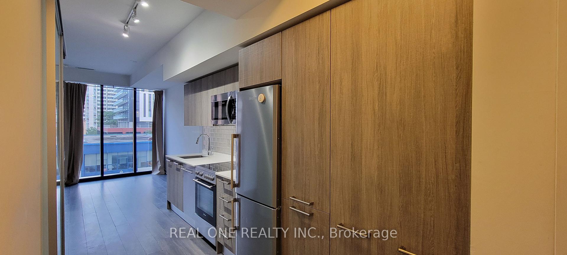 Photo 3 of Unit 305, 28 Wellesley Street E, Toronto, Church-Yonge Corridor — HOMEH