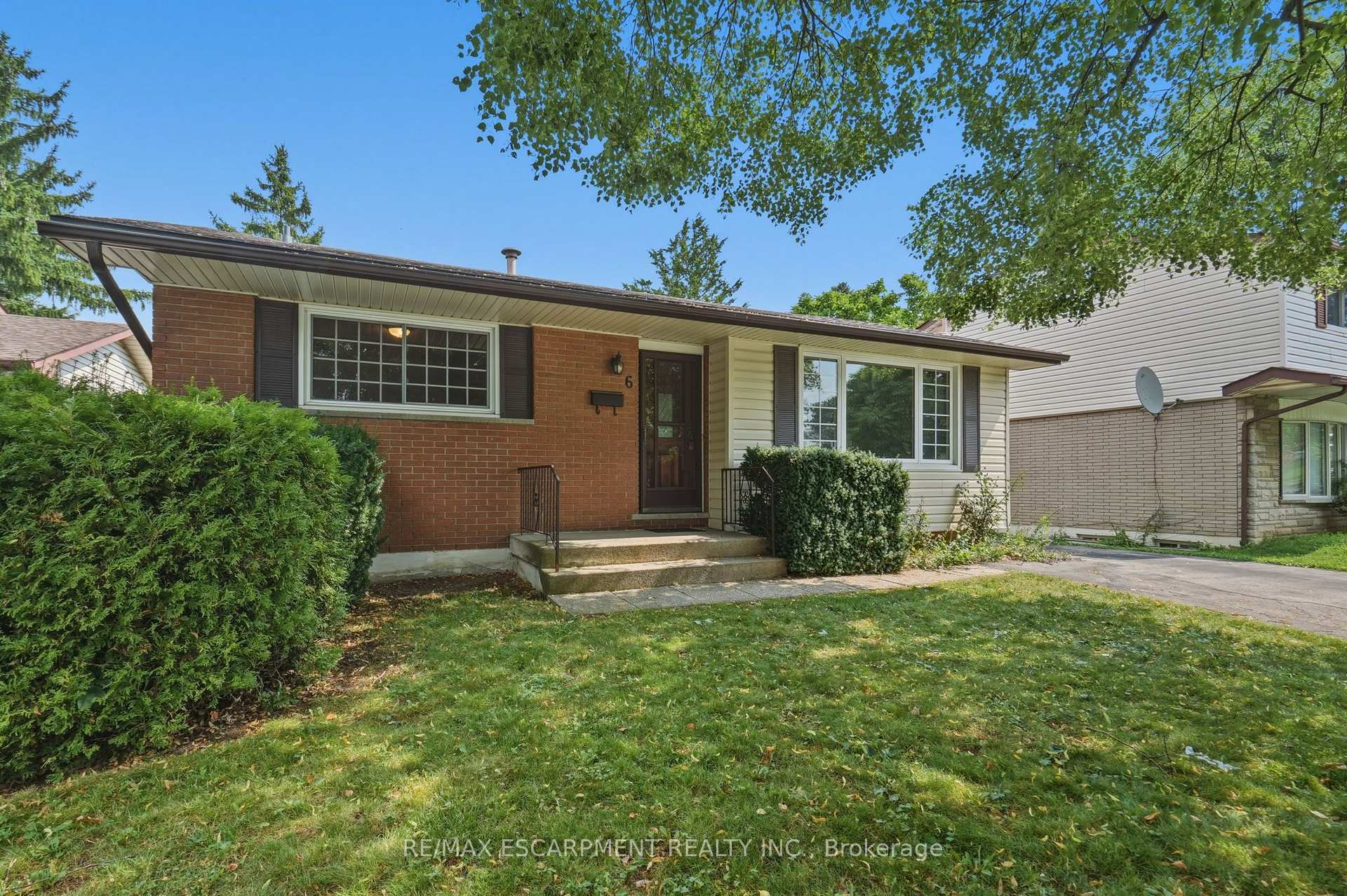 Photo 2 of 6 Caprice Court, Hamilton, Rolston — HOMEH