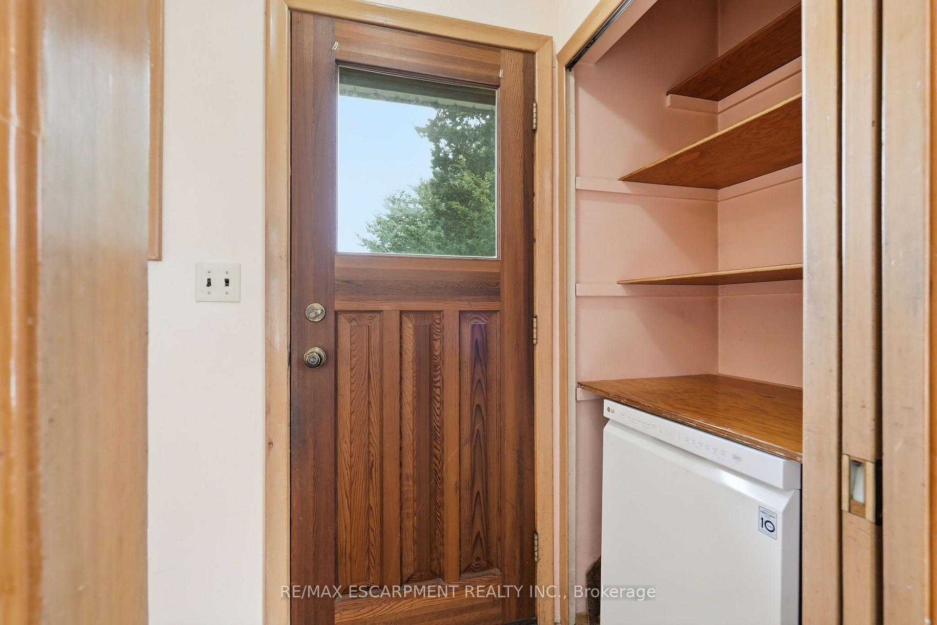 Photo 18 of 6 Caprice Court, Hamilton, Rolston — HOMEH