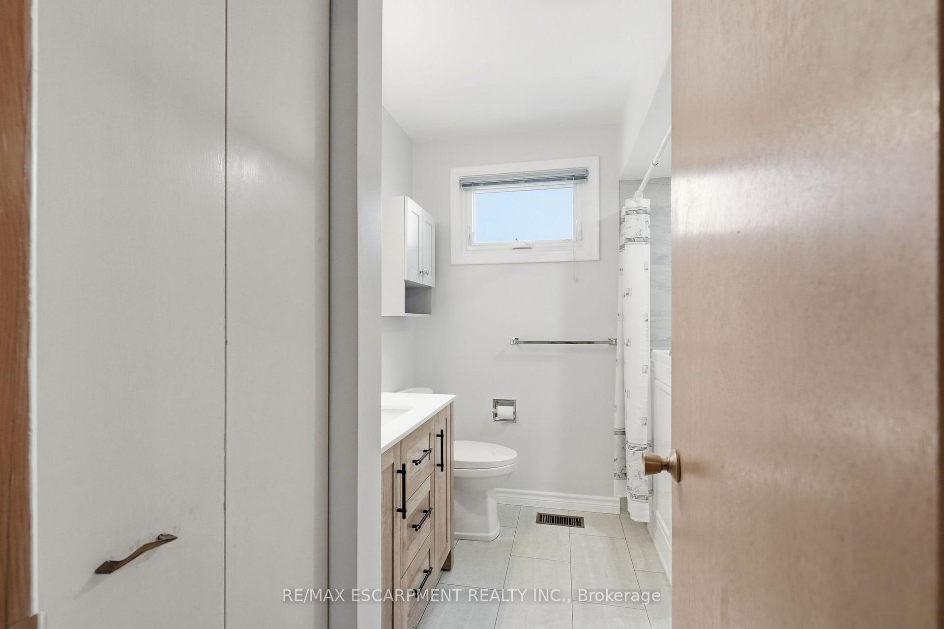 Photo 20 of 6 Caprice Court, Hamilton, Rolston — HOMEH