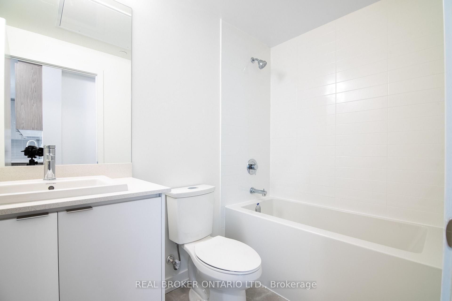 Photo 2 of Unit 1101, 55 Duke Street W, Kitchener, City Commercial Core — HOMEH