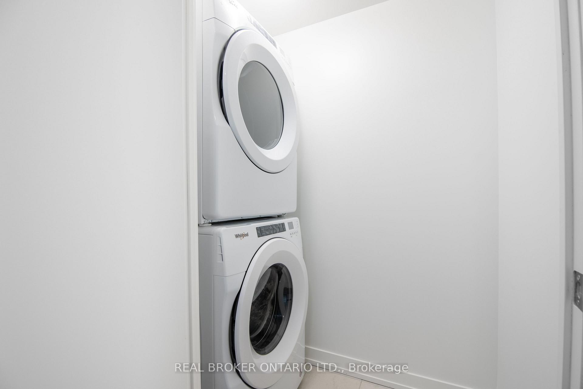 Photo 3 of Unit 1101, 55 Duke Street W, Kitchener, City Commercial Core — HOMEH