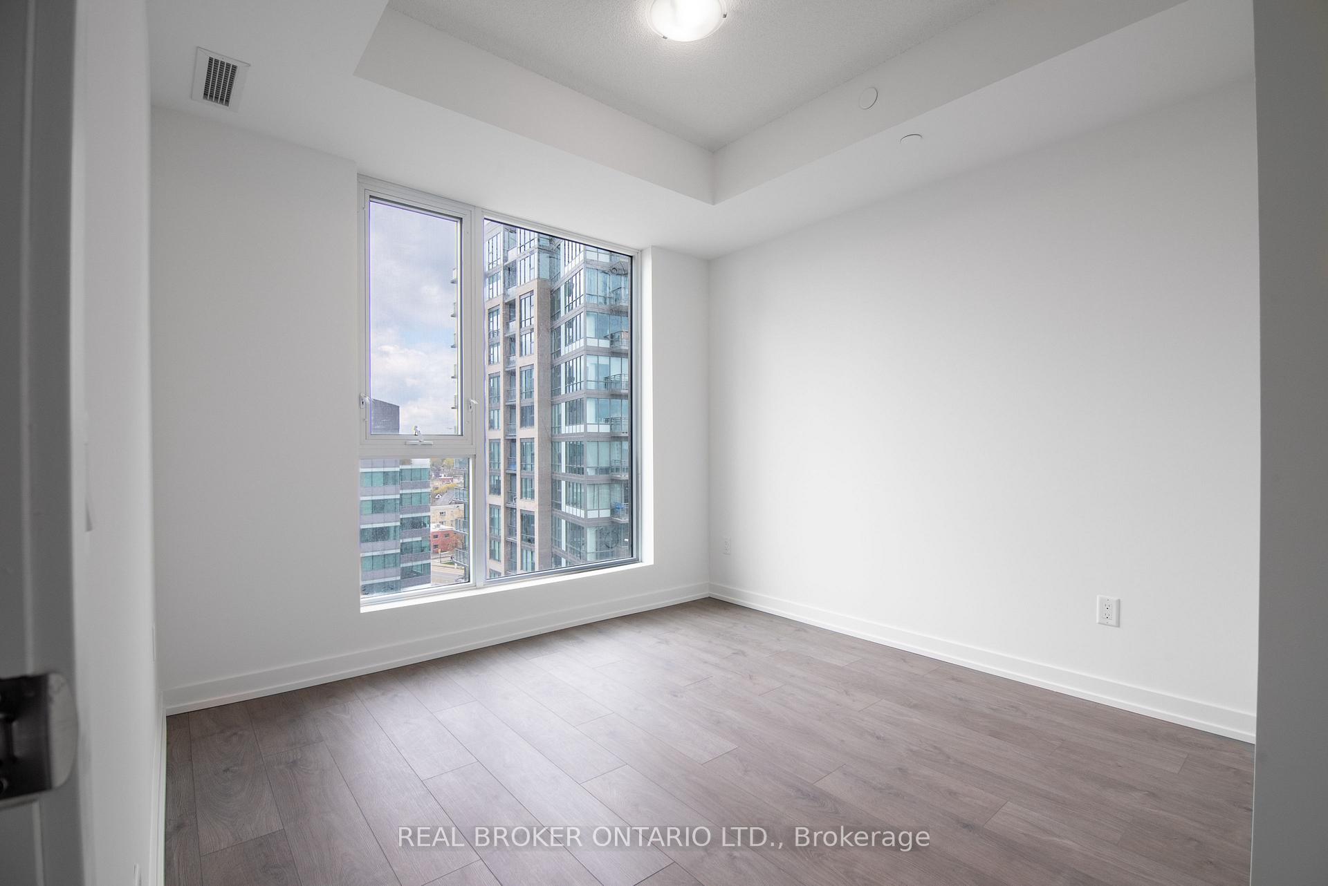 Photo 5 of Unit 1101, 55 Duke Street W, Kitchener, City Commercial Core — HOMEH