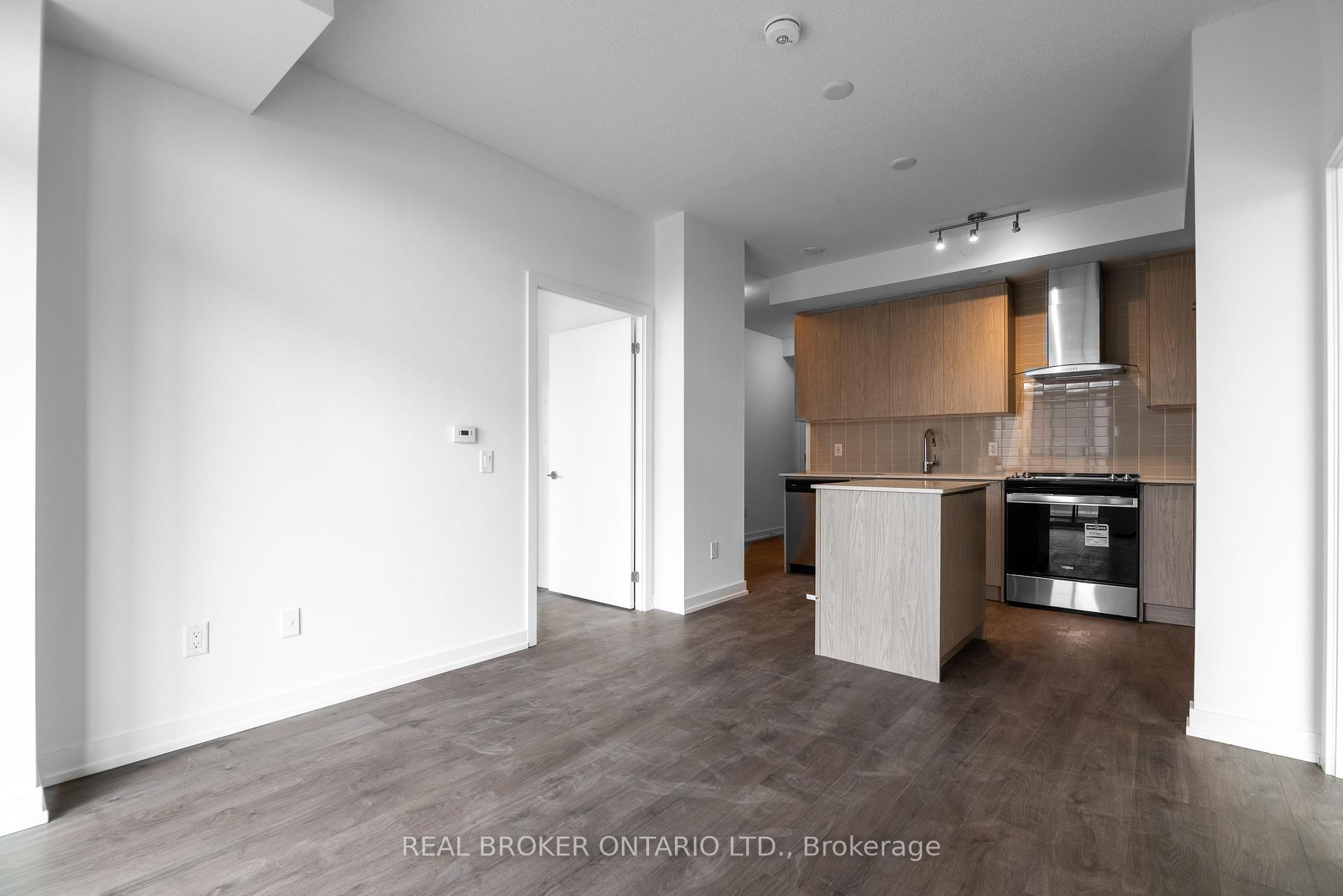 Photo 6 of Unit 1101, 55 Duke Street W, Kitchener, City Commercial Core — HOMEH
