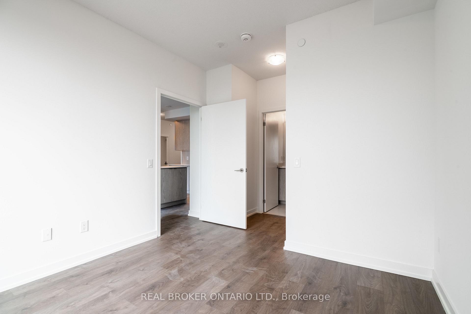 Photo 9 of Unit 1101, 55 Duke Street W, Kitchener, City Commercial Core — HOMEH