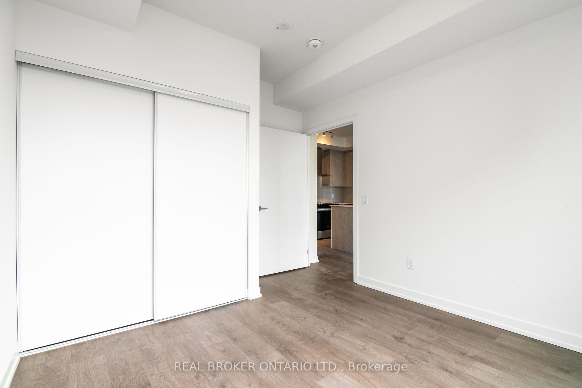Photo 12 of Unit 1101, 55 Duke Street W, Kitchener, City Commercial Core — HOMEH