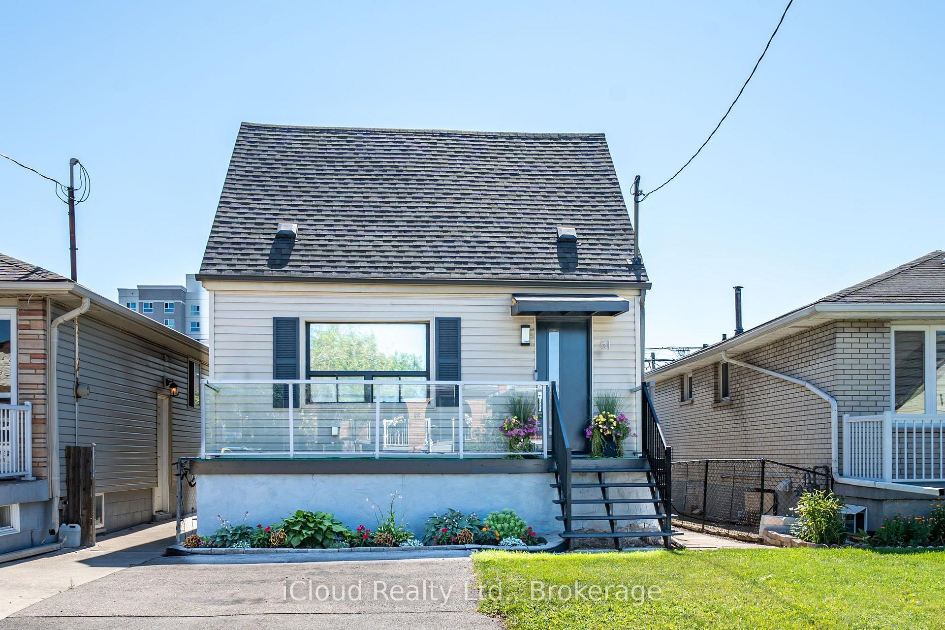 Photo of 51 Delena Avenue S