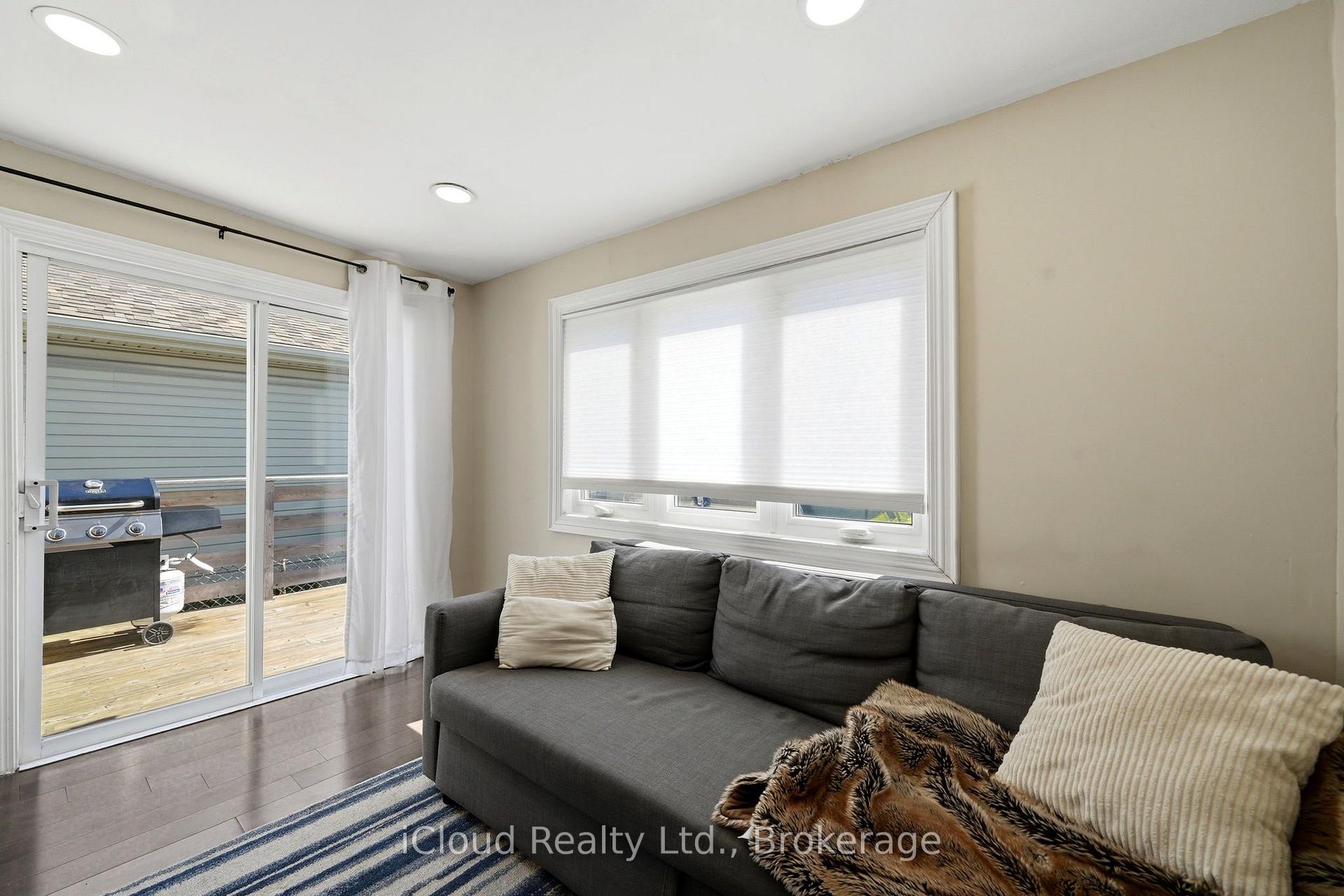 Photo 15 of 51 Delena Avenue S, Hamilton, Parkview — HOMEH