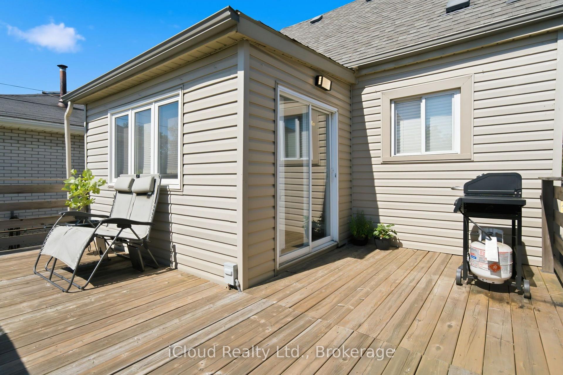 Photo 28 of 51 Delena Avenue S, Hamilton, Parkview — HOMEH