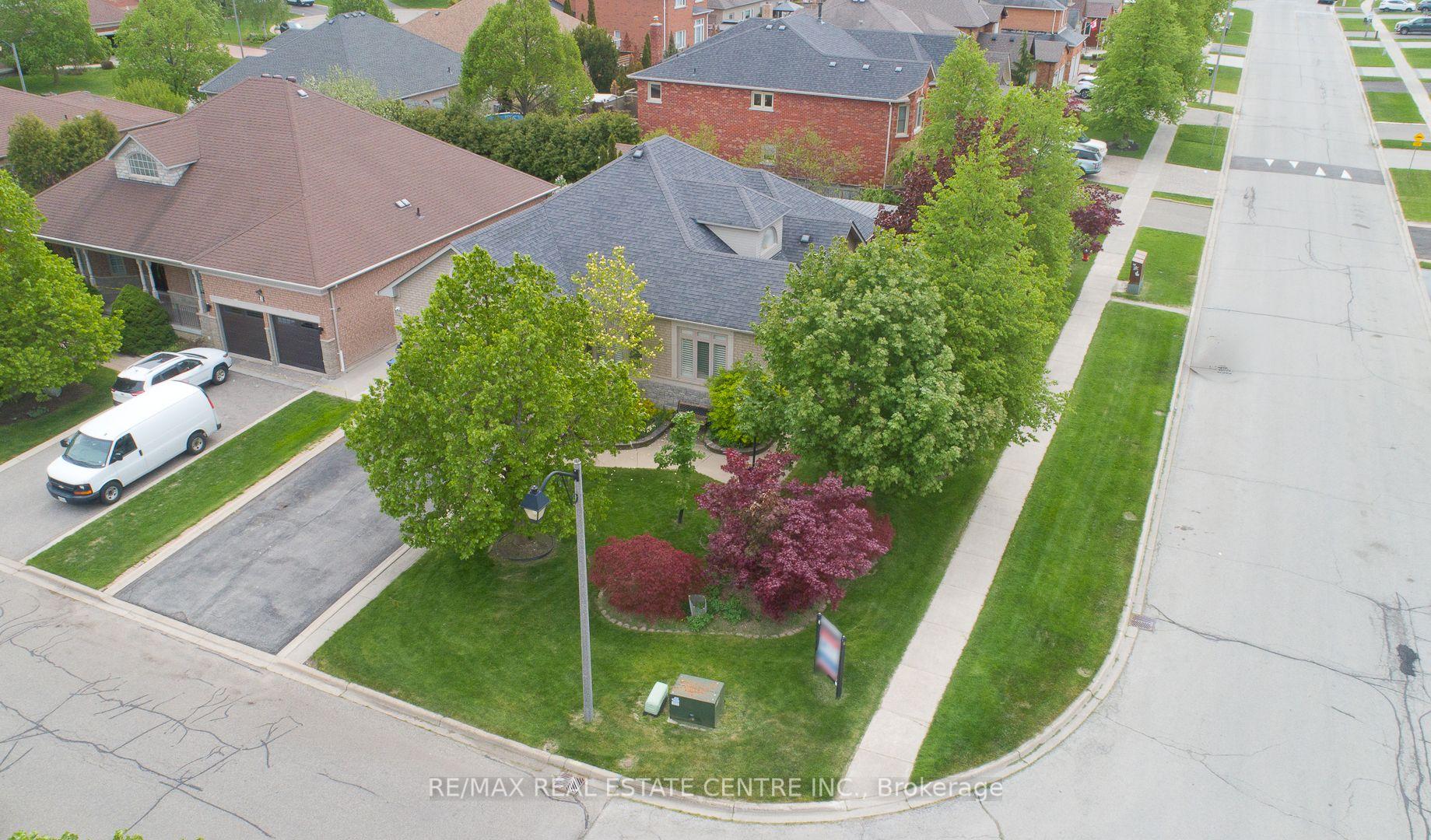 Photo 4 of 1 Kirkwood Crescent, Caledon, Rural Caledon — HOMEH