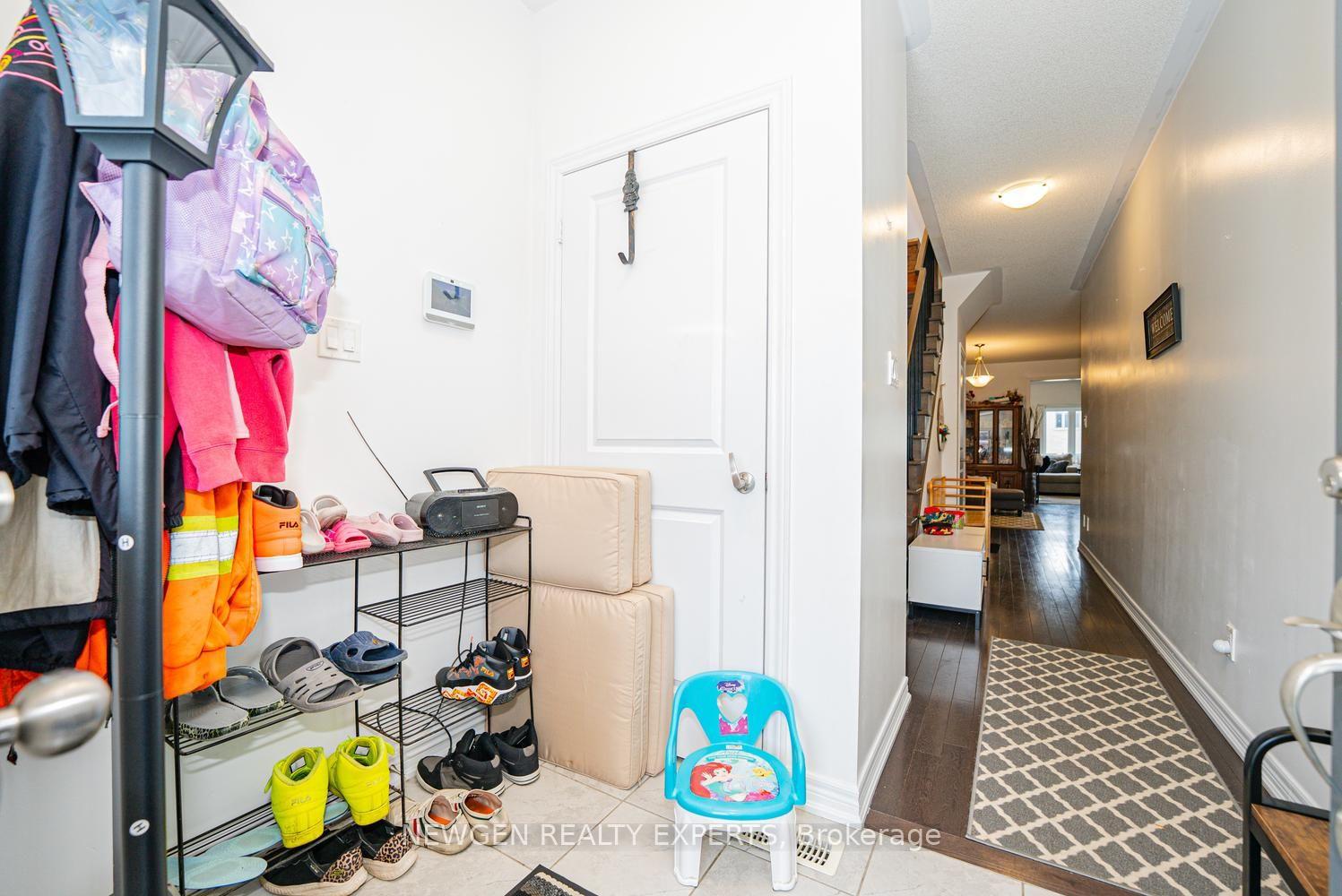 Photo 6 of 335 Ridley Crescent, Southgate — HOMEH