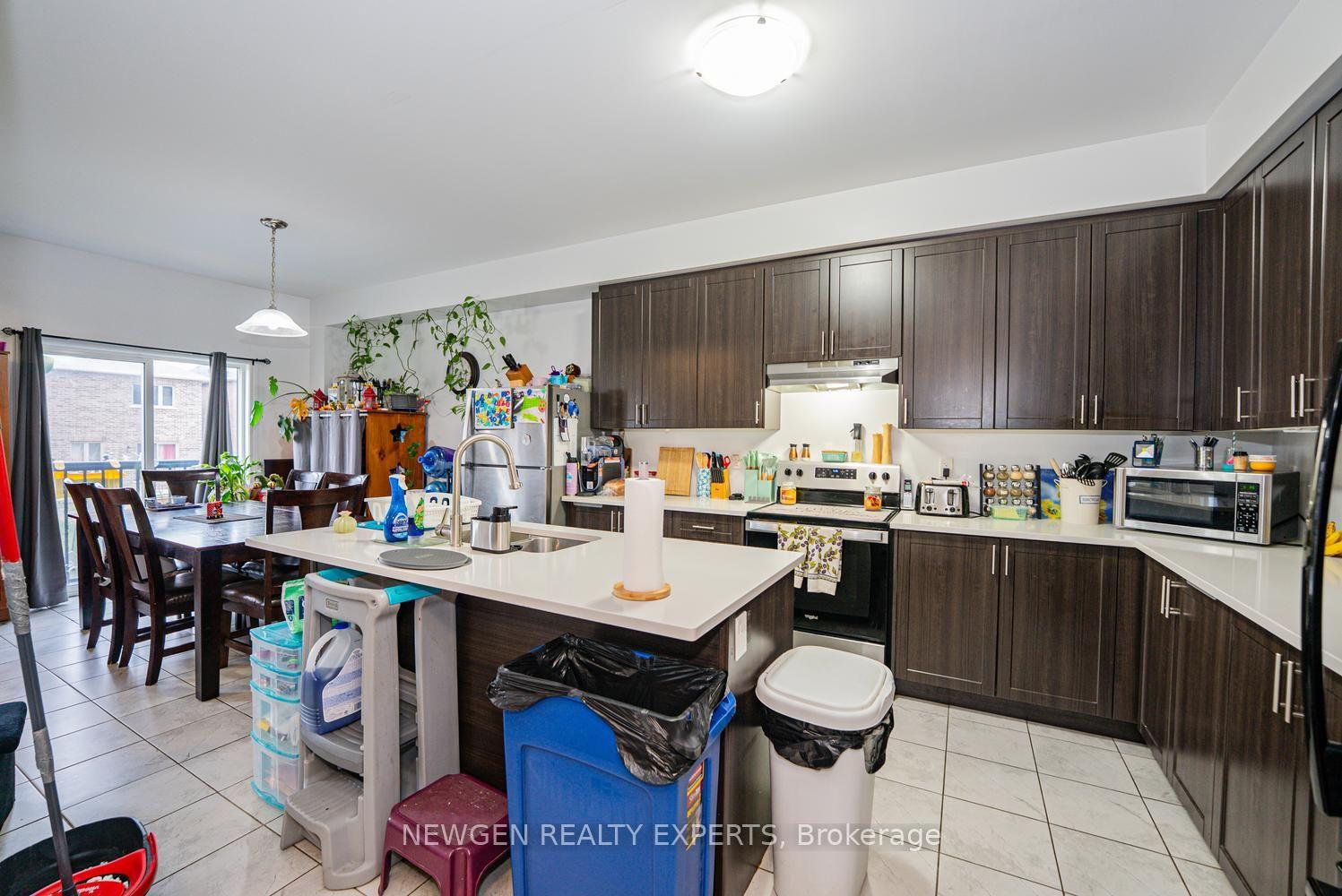 Photo 15 of 335 Ridley Crescent, Southgate — HOMEH