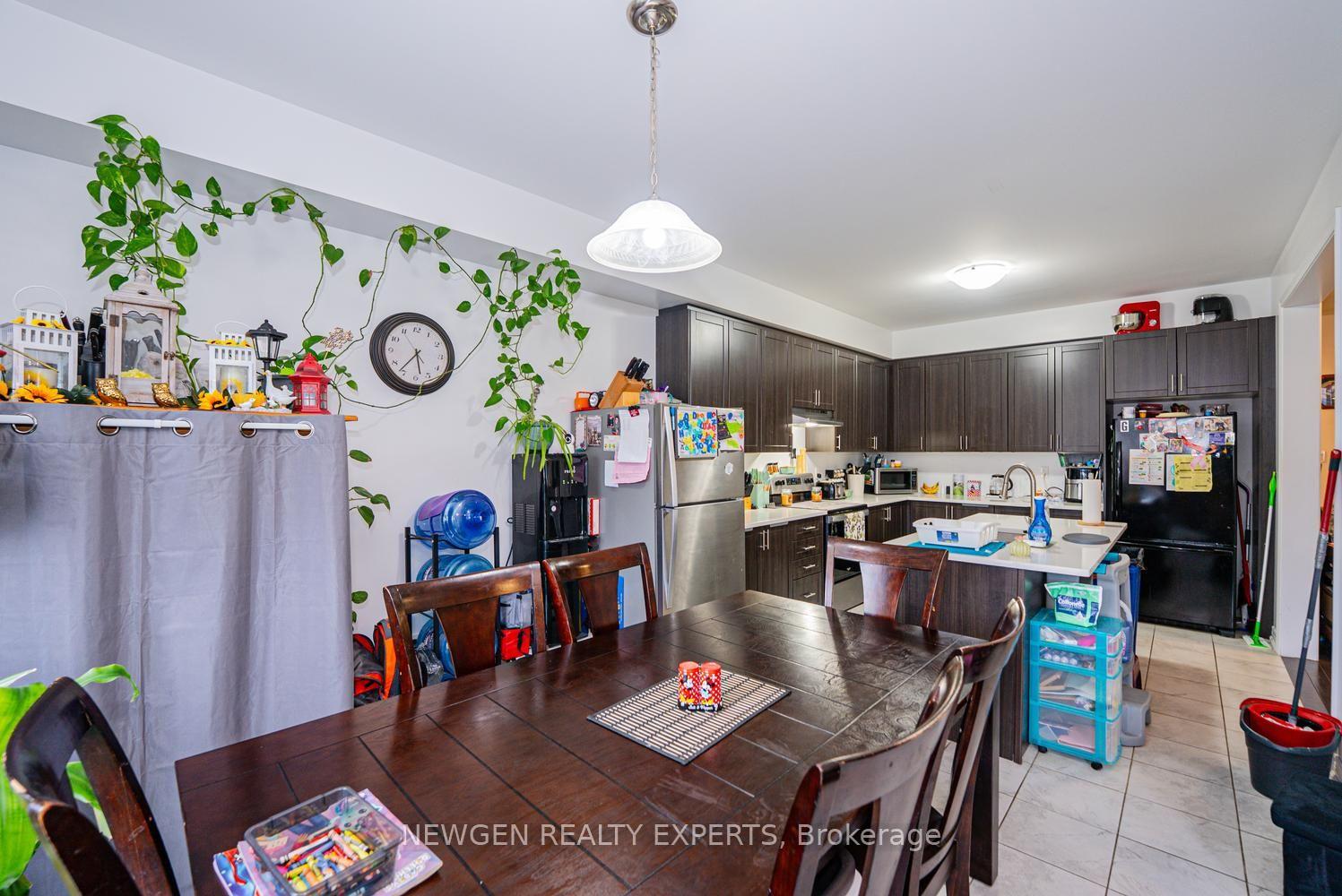 Photo 16 of 335 Ridley Crescent, Southgate — HOMEH