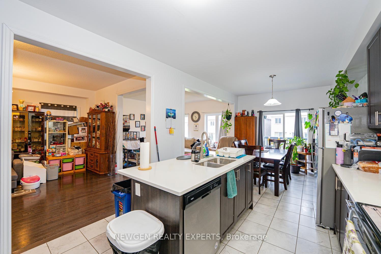Photo 20 of 335 Ridley Crescent, Southgate — HOMEH
