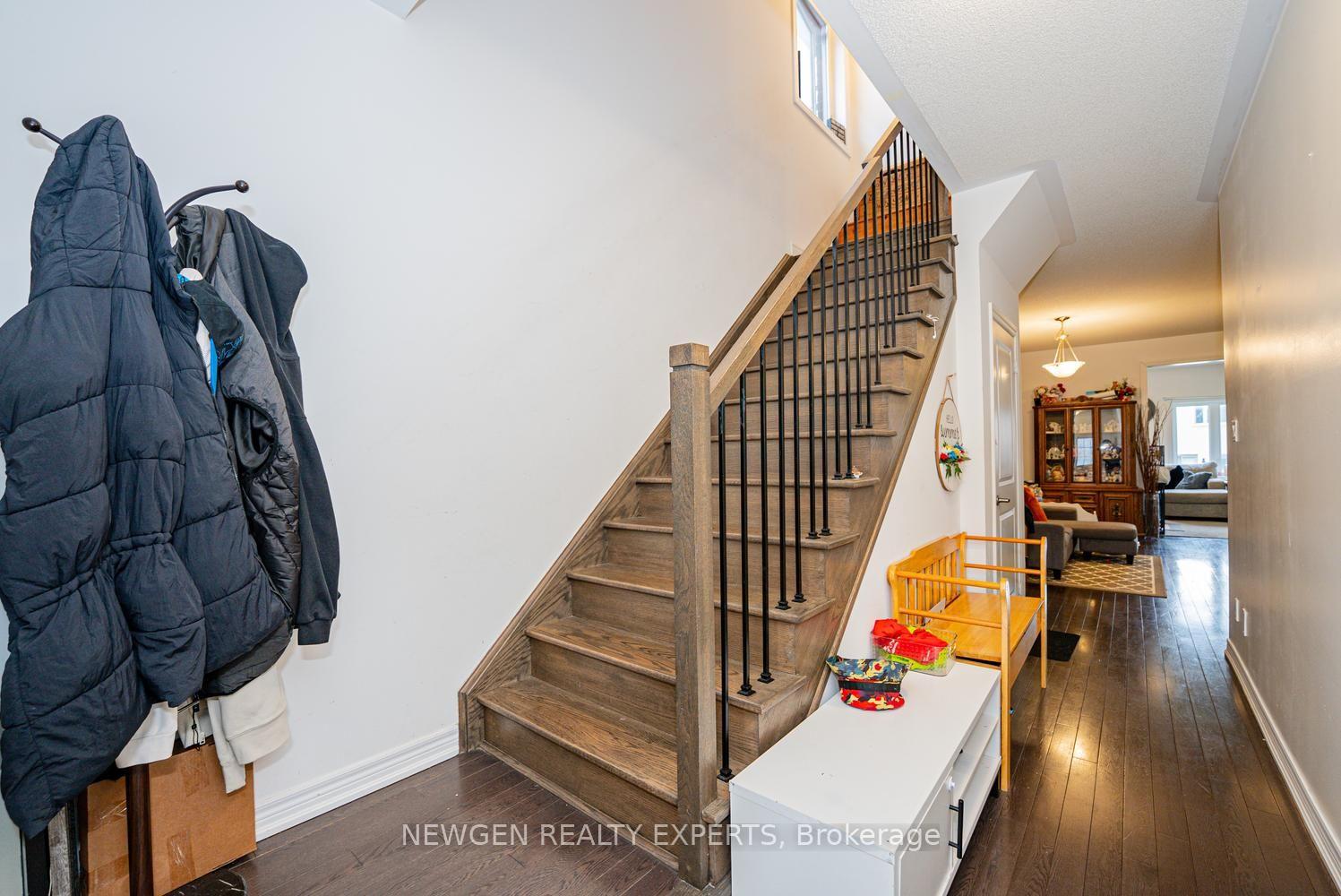 Photo 24 of 335 Ridley Crescent, Southgate — HOMEH