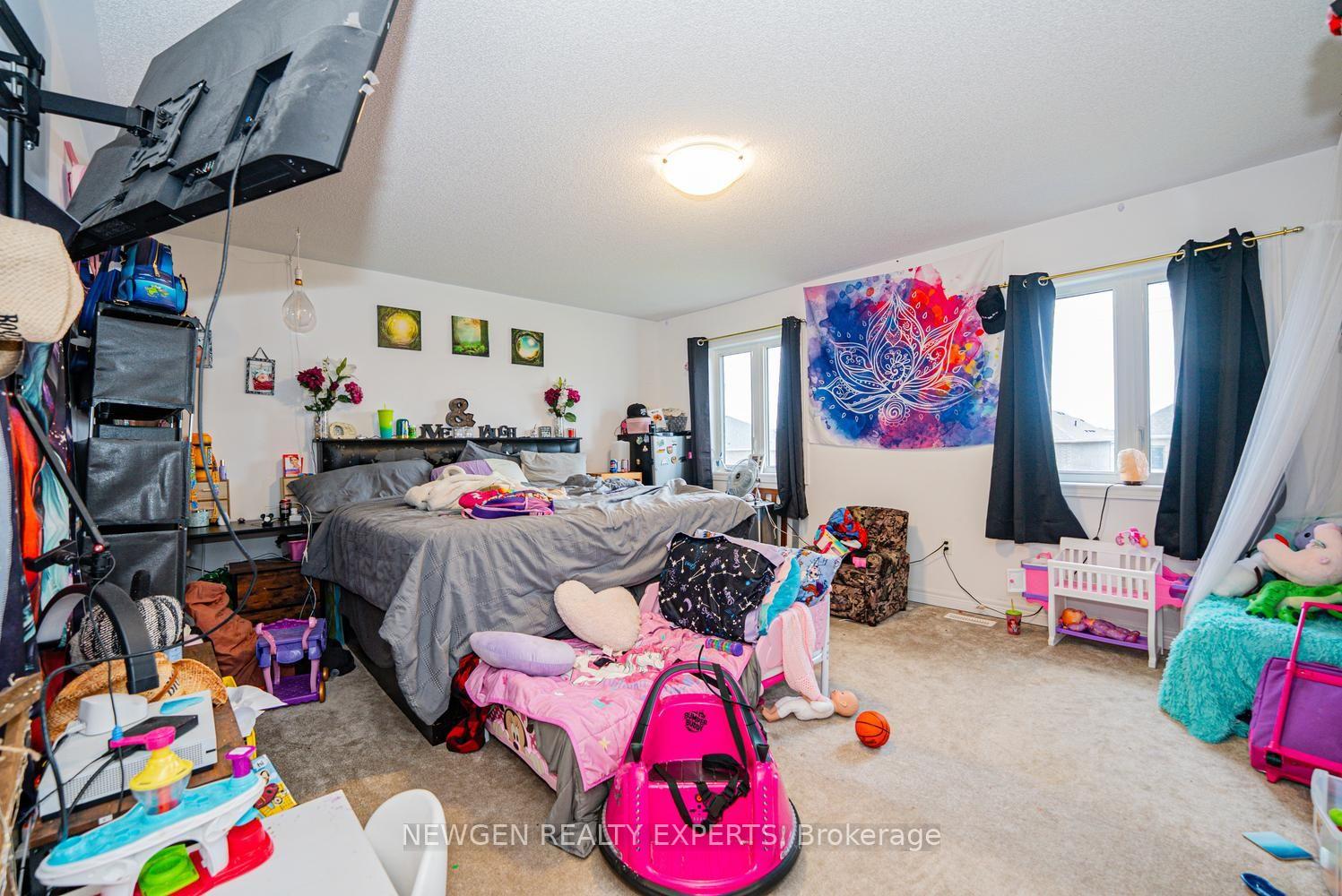 Photo 27 of 335 Ridley Crescent, Southgate — HOMEH