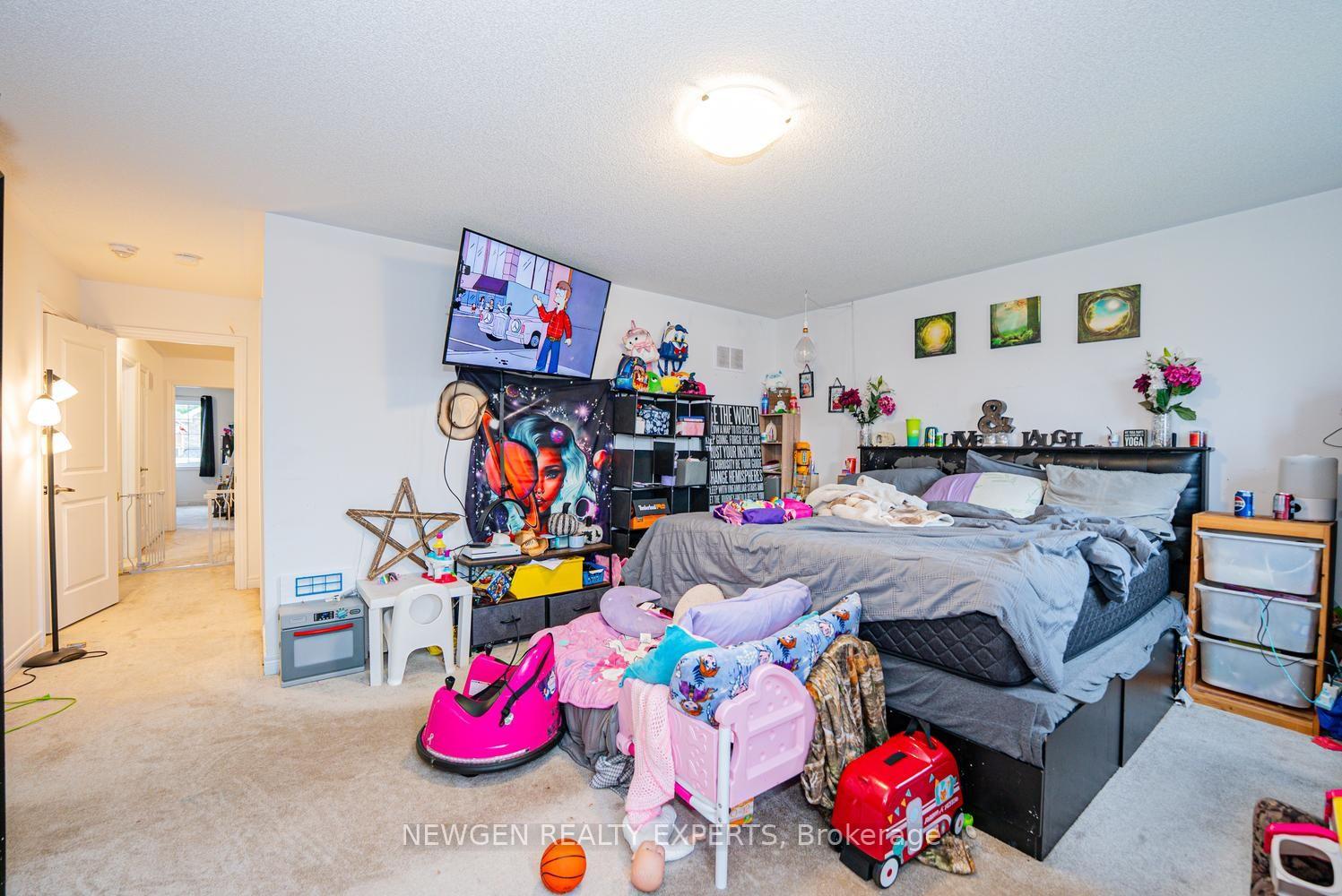 Photo 28 of 335 Ridley Crescent, Southgate — HOMEH