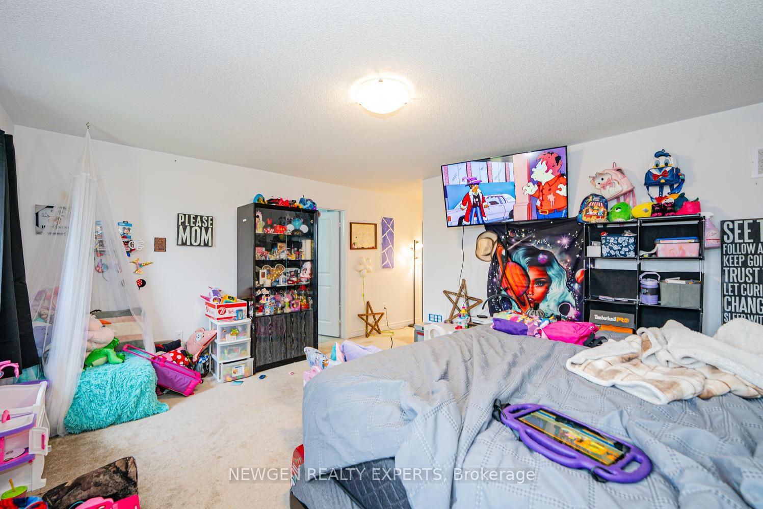 Photo 29 of 335 Ridley Crescent, Southgate — HOMEH