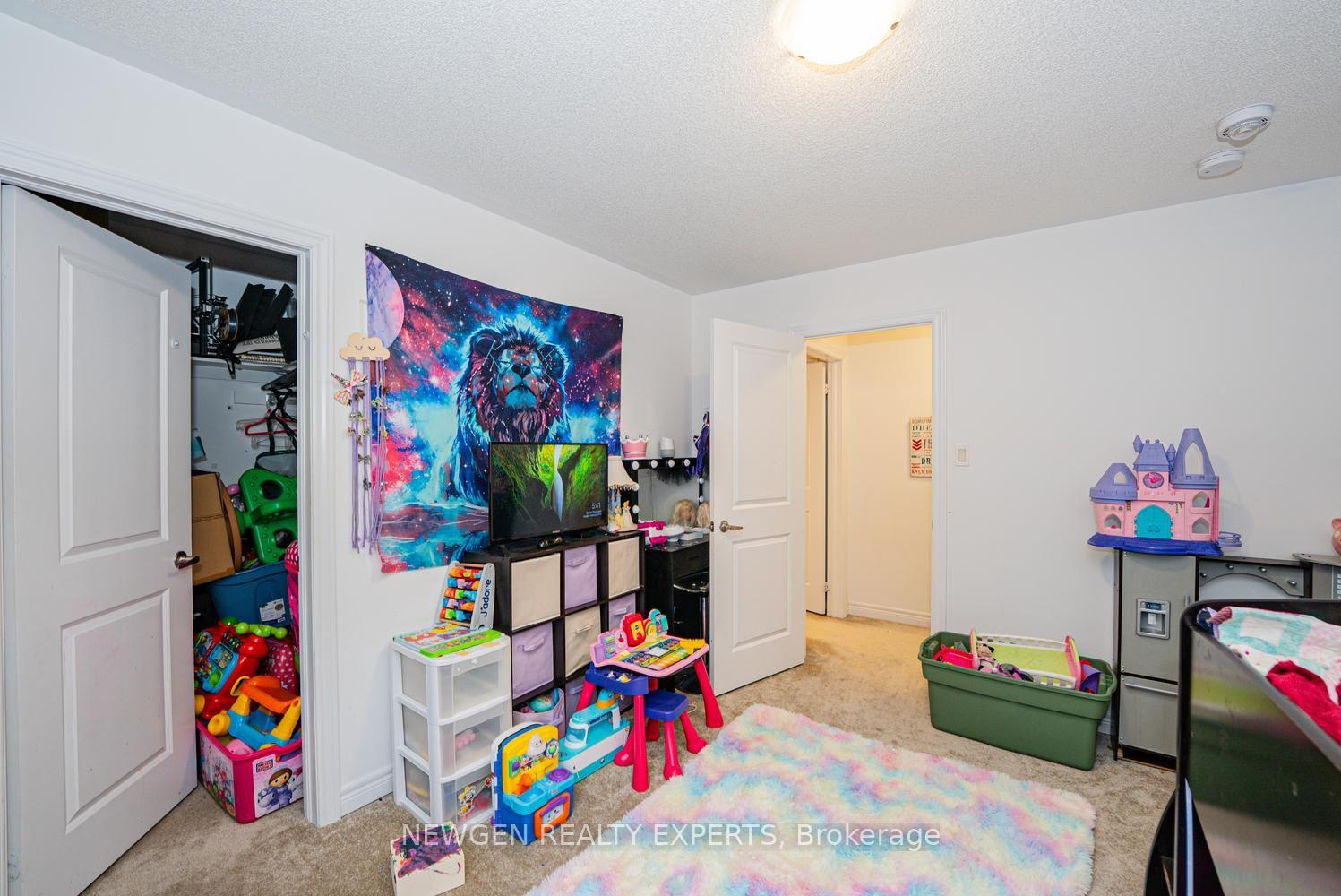 Photo 33 of 335 Ridley Crescent, Southgate — HOMEH