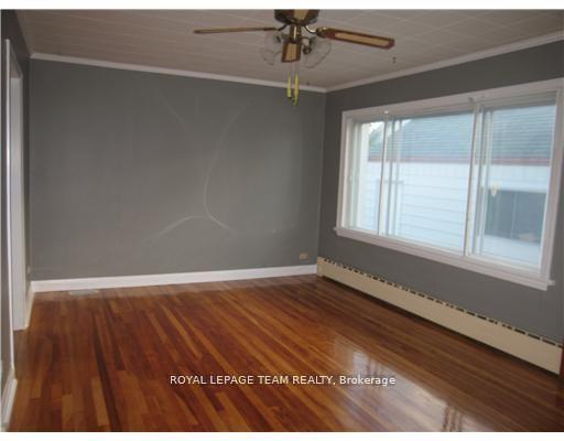 Photo 5 of 20 Argue Drive, Ottawa, Borden Farm/Stewart Farm/Carleton Heights/Parkwood Hills — HOMEH