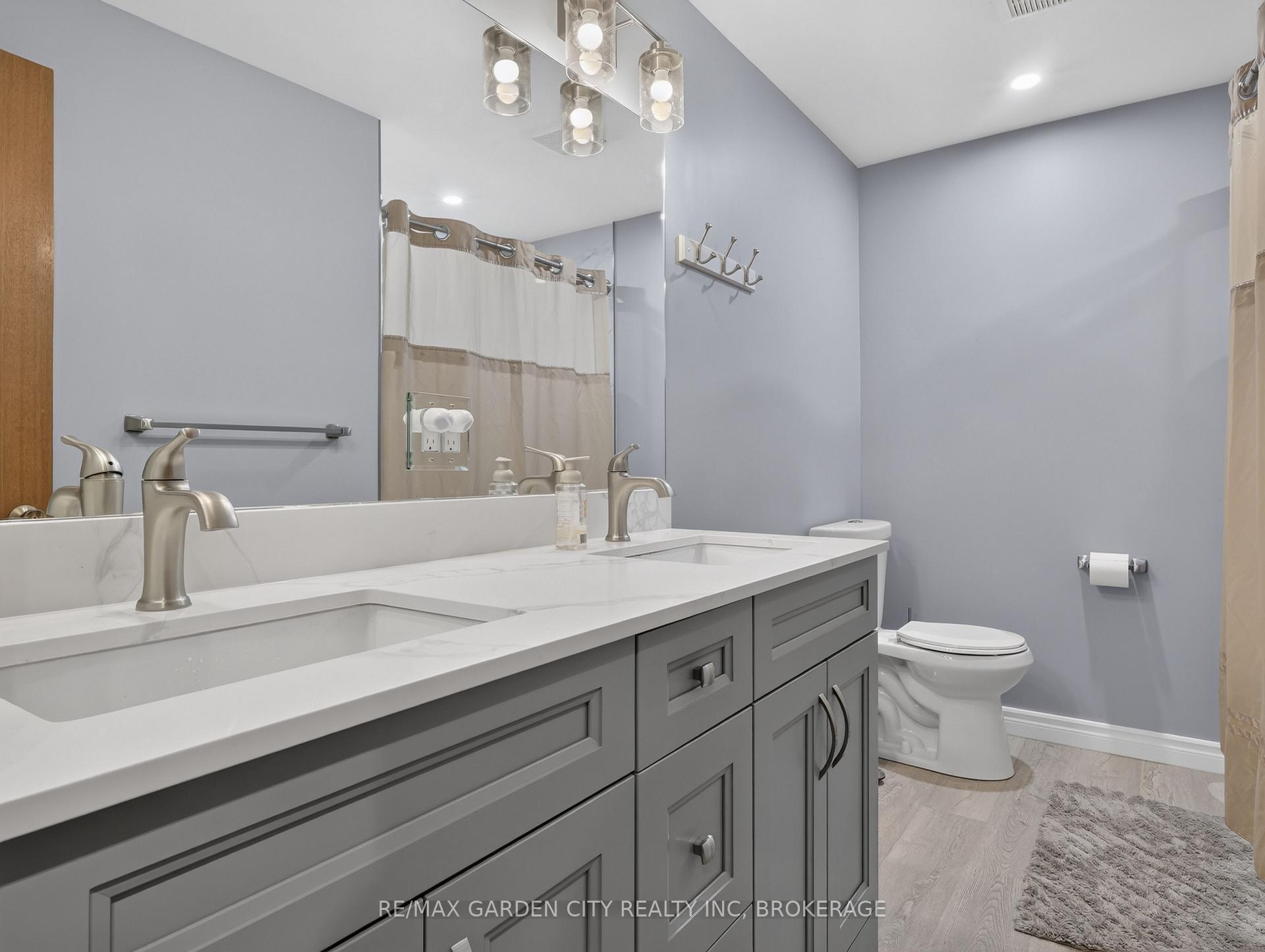 Photo 10 of 19 Black Knight Road, St. Catharines, Lakeport — HOMEH