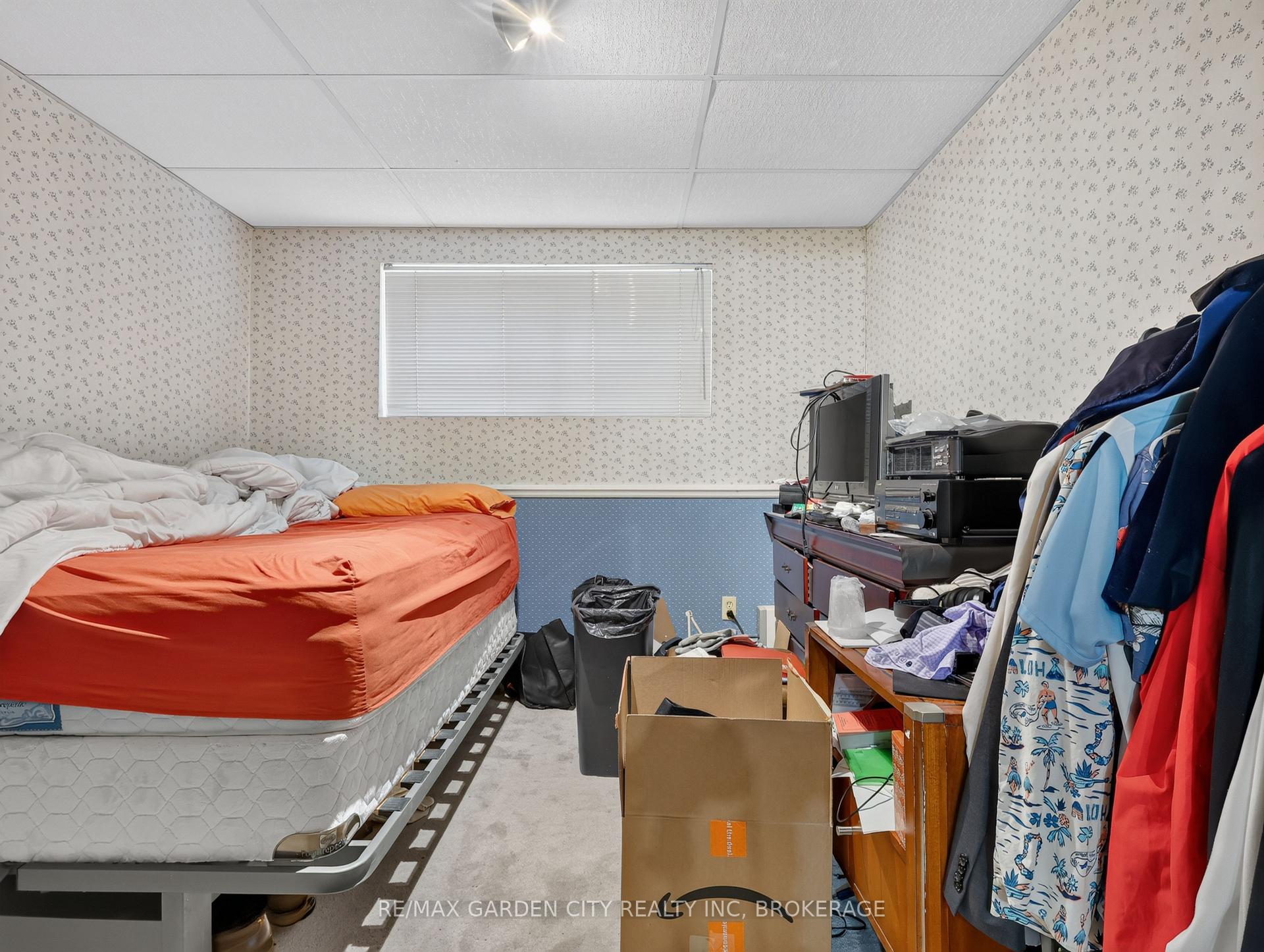 Photo 17 of 19 Black Knight Road, St. Catharines, Lakeport — HOMEH